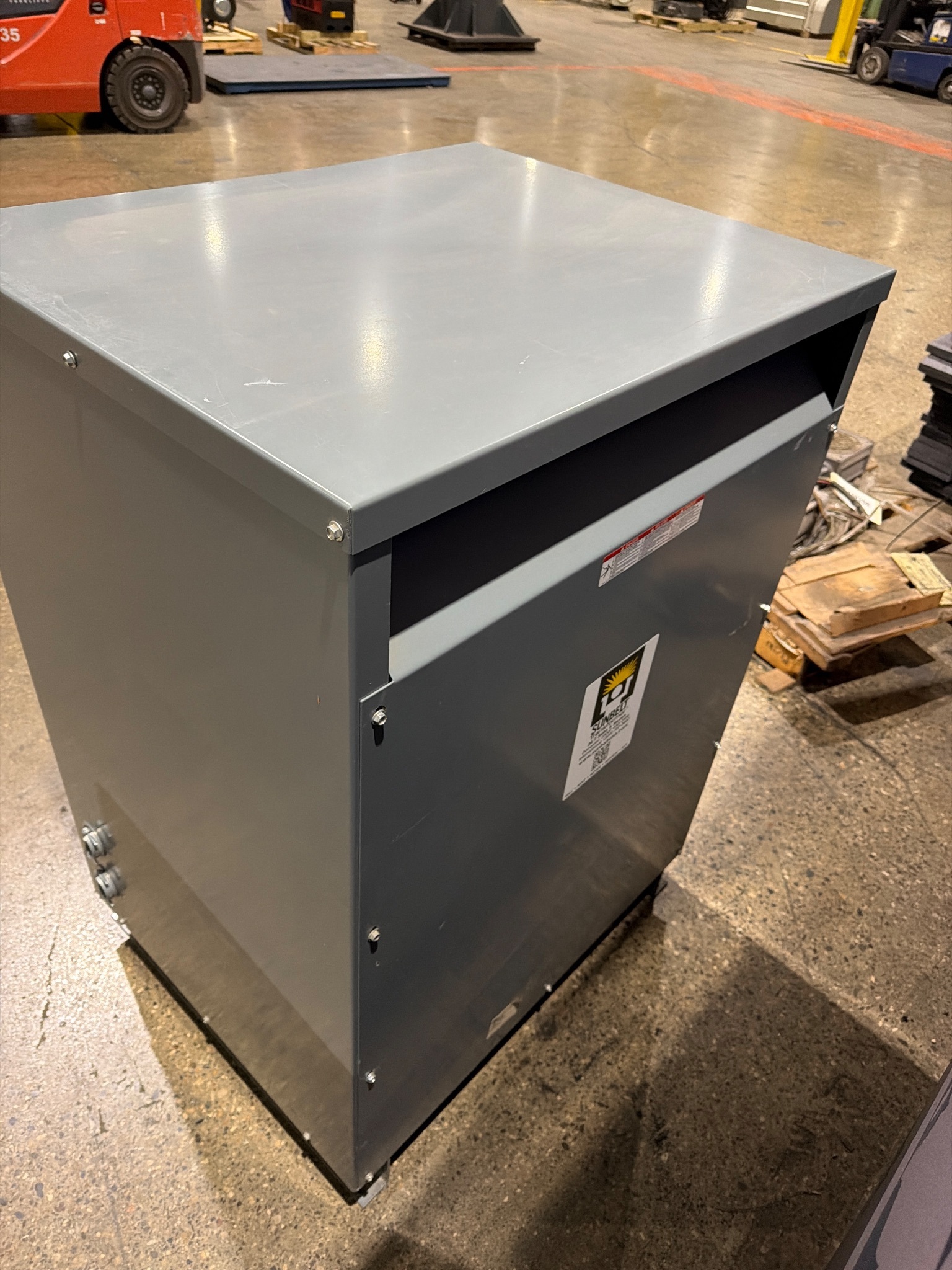 SQUARE D EE112T1814HFISNLP 112.5 KVA 3PH General Purpose Transformer USED 4