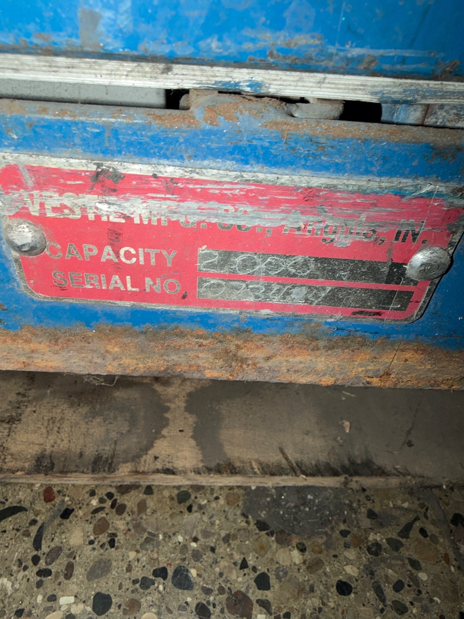 VESTIL EHLT-4848-2-43 Electric Hydraulic Lift with Carousel USED 3