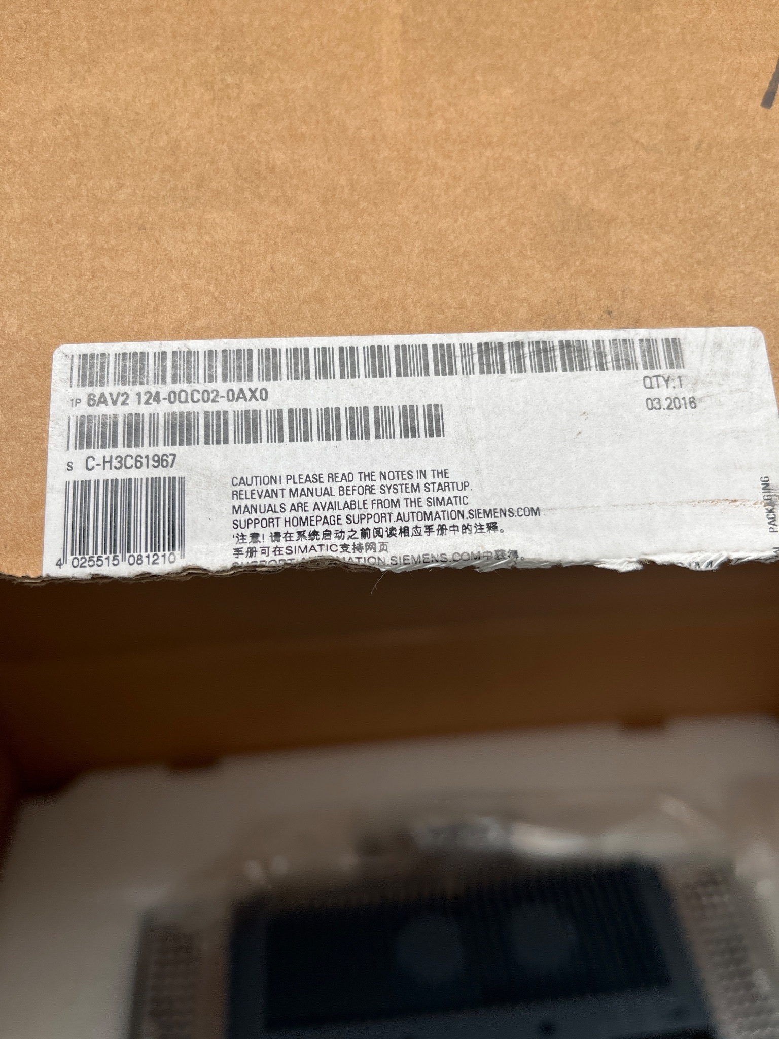 SIEMENS 6AV2 124-0QC02-0AX0 TP1500 Comfort Panel NEW 3
