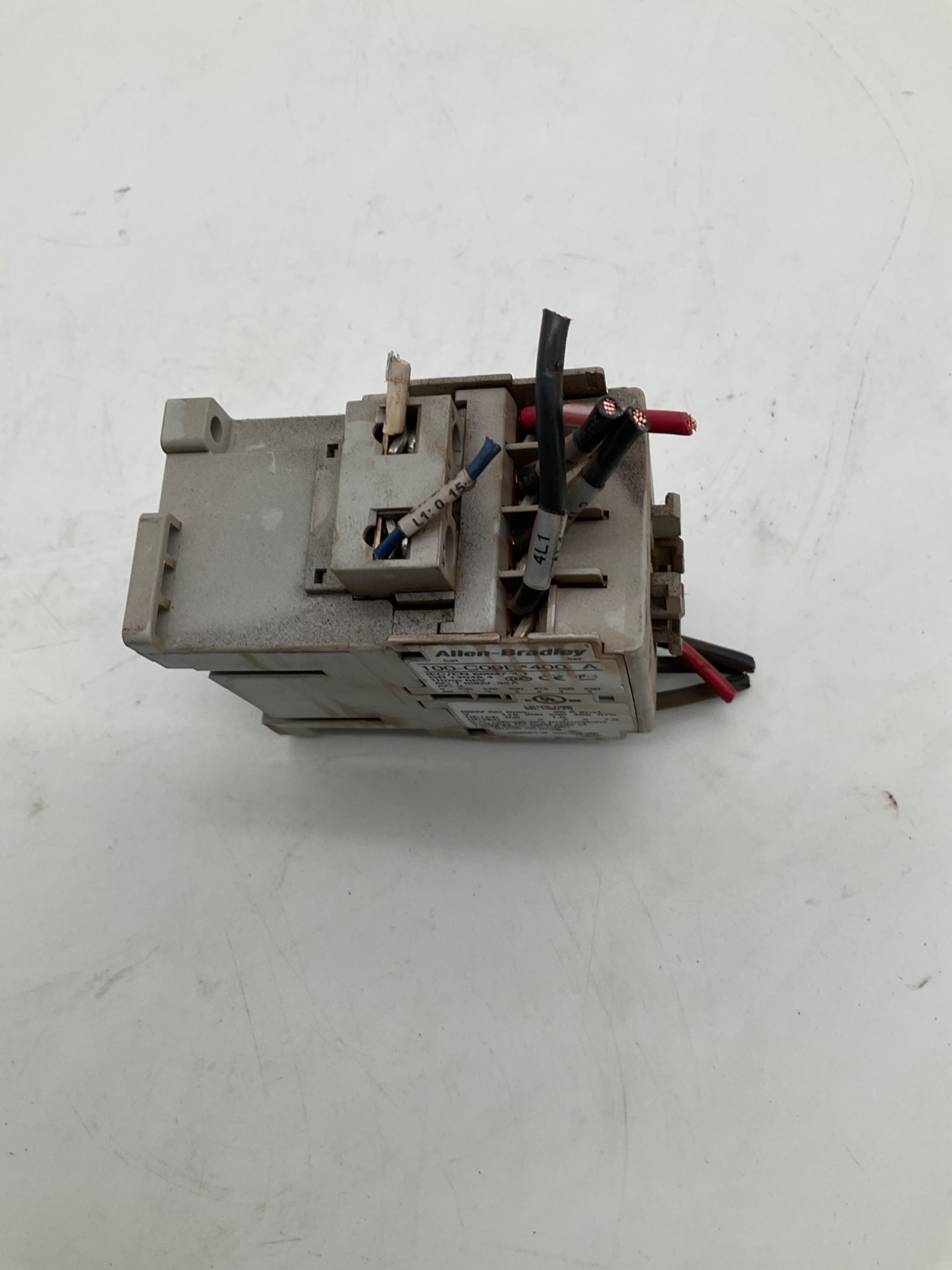 ALLEN BRADLEY 100-C09E*400 Contactor USED 2