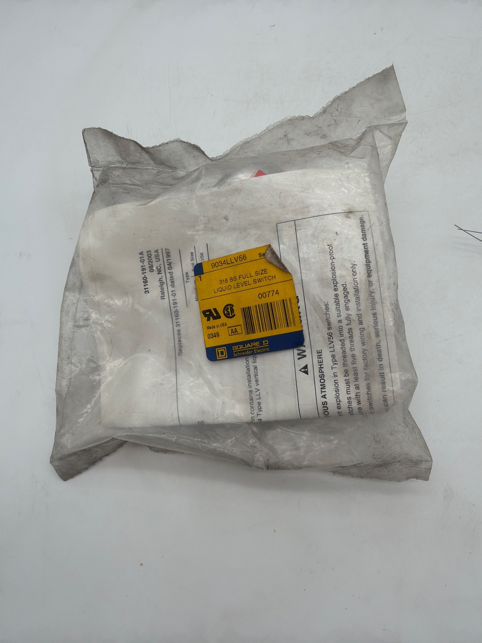 SQUARE D 9034LLV56 316 SS Full Size Liquid Level Switch NEW 1