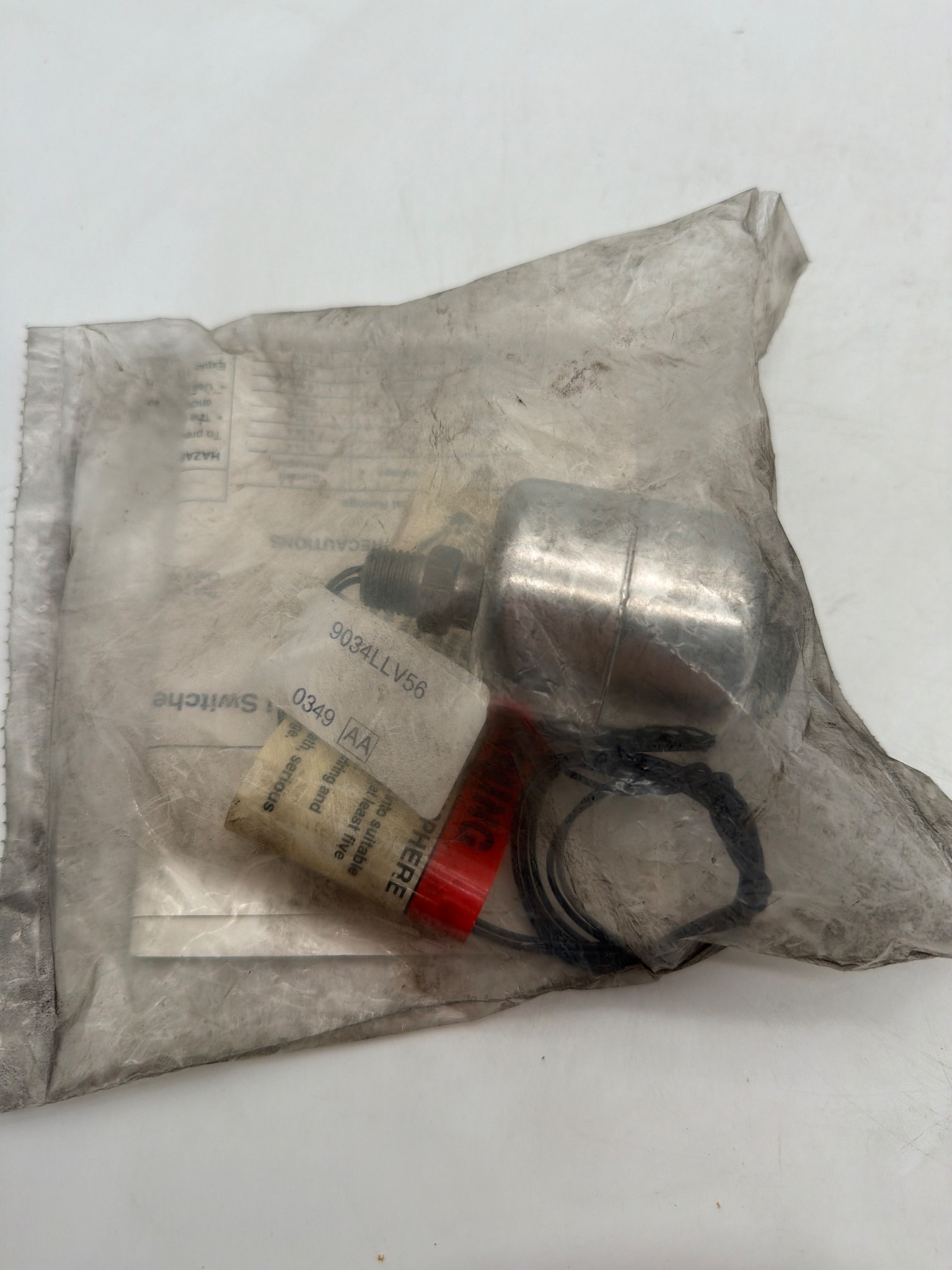 SQUARE D 9034LLV56 316 SS Full Size Liquid Level Switch NEW 2