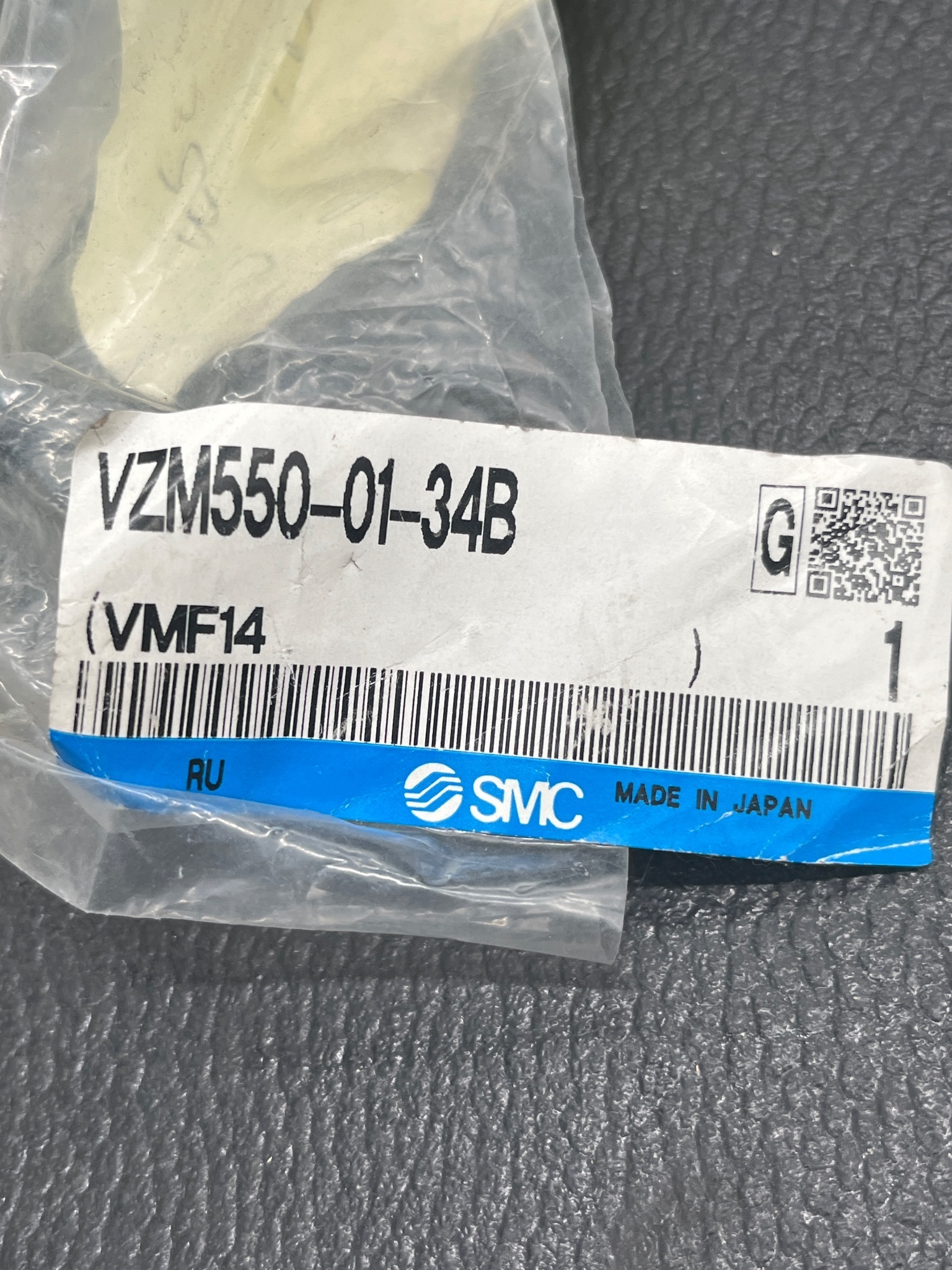 SMC VZM550-01-34B Mechanical Valve NEW 1