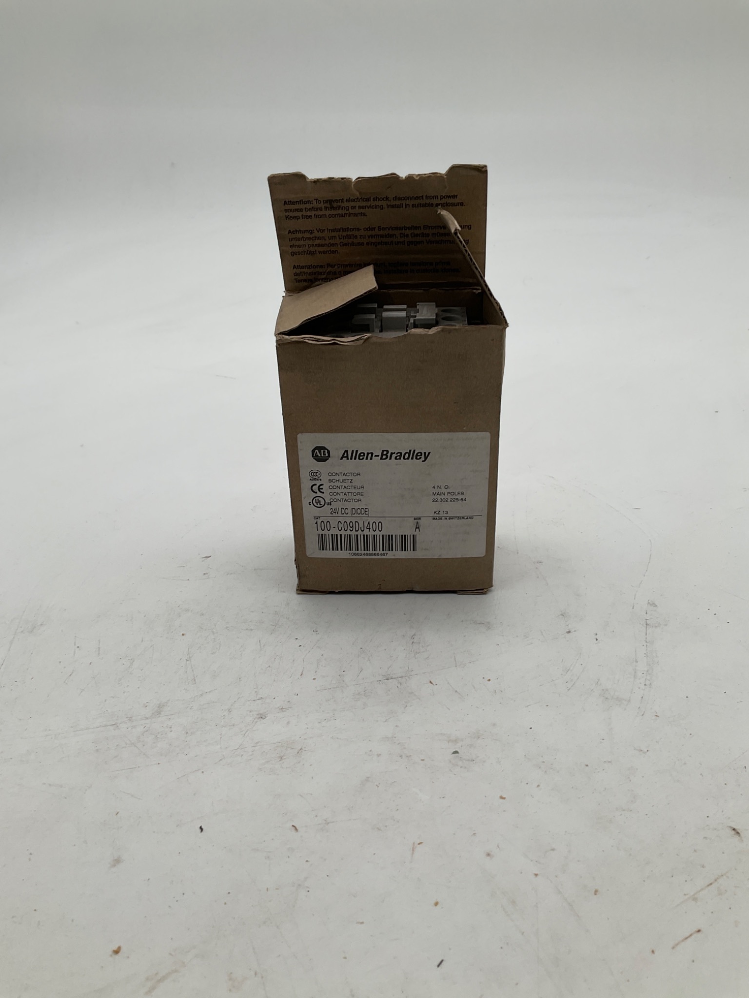 ALLEN BRADLEY 100-C09DJ400 Contactor NEW 4