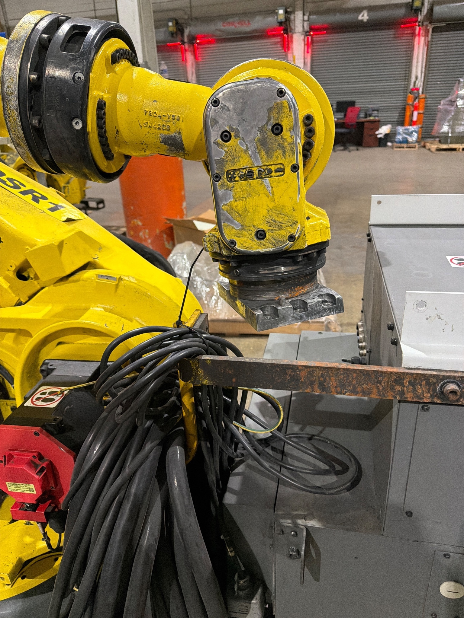 FANUC R-2000iB/210F Complete w/ R-30iB Controls USED 7