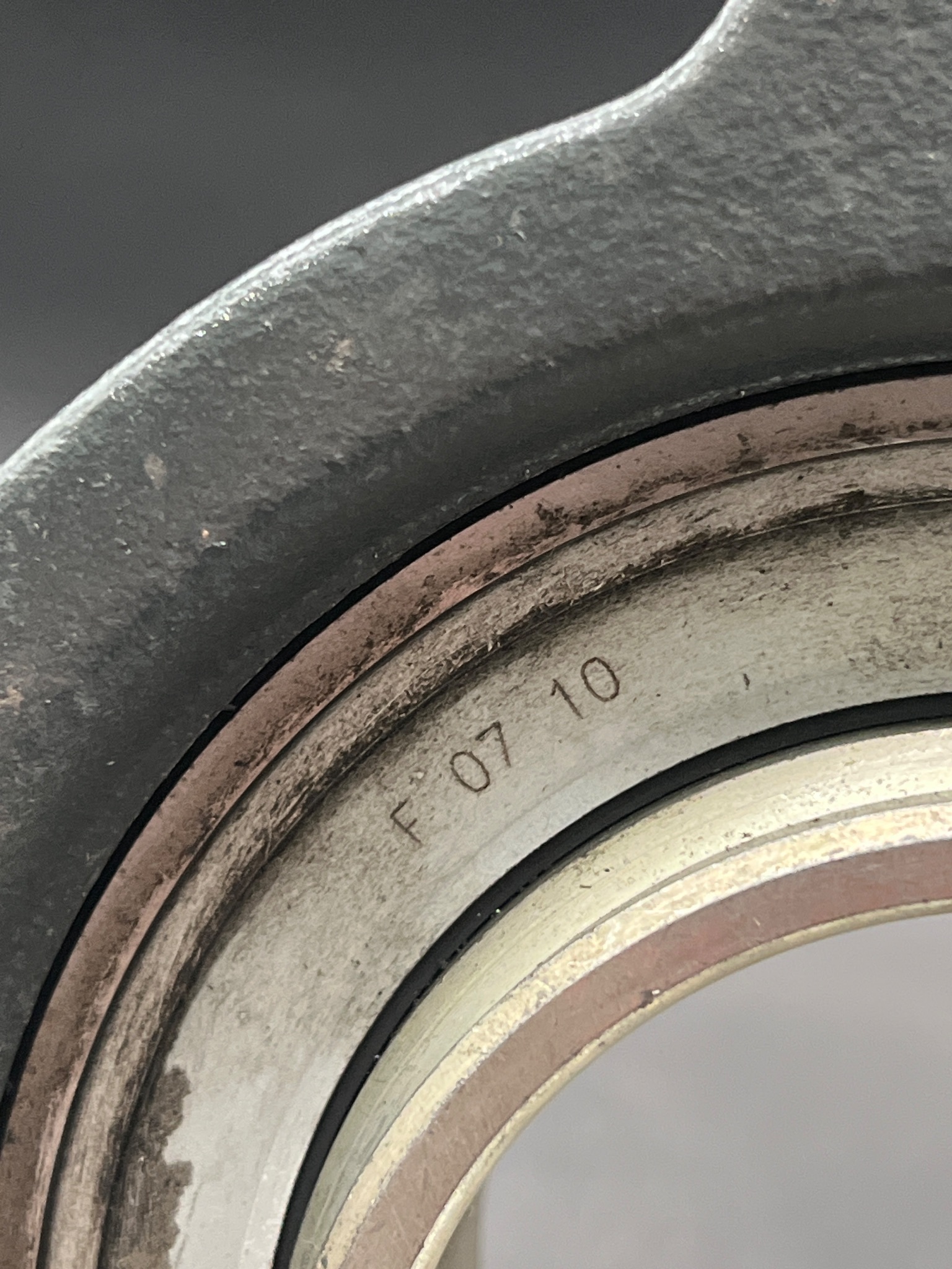 INA TUE12 Take-up Housing w/ GRAE60-NPP-B Bearing USED 5