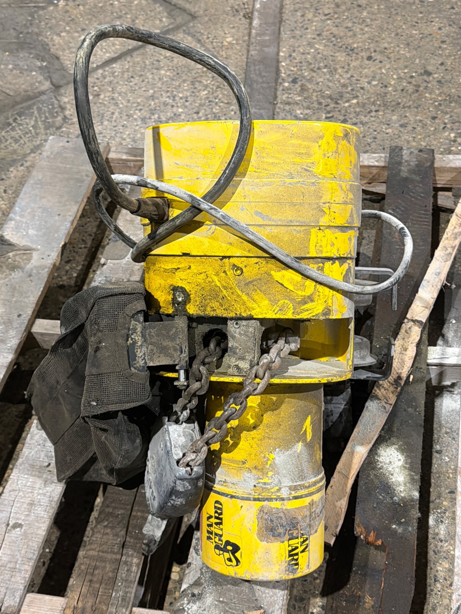 BUDGIT MANGUARD 2-Ton Electric Chain Hoist w/ Trolley Mount USED 1