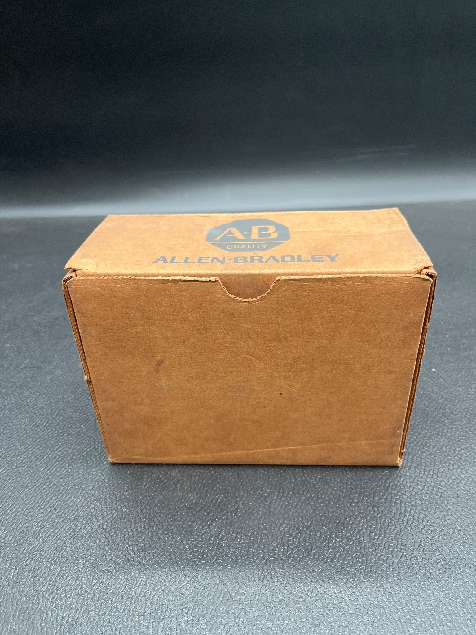 ALLEN BRADLEY 100-A30ND3 Contactor NEW 0