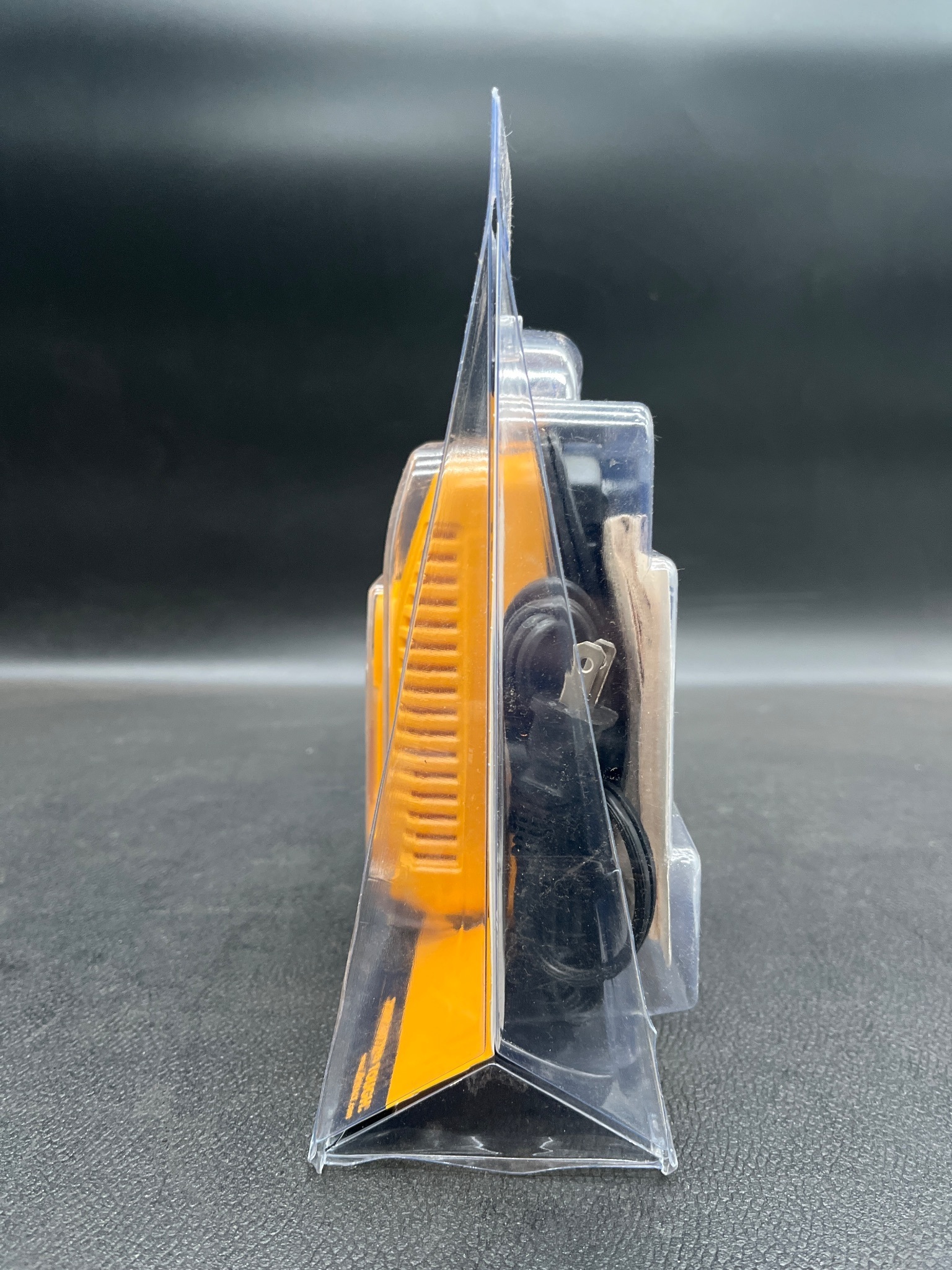 DEWALT DC9310 7.2V–18V NiCd/NiMH/Li-Ion Battery Charger NEW 1