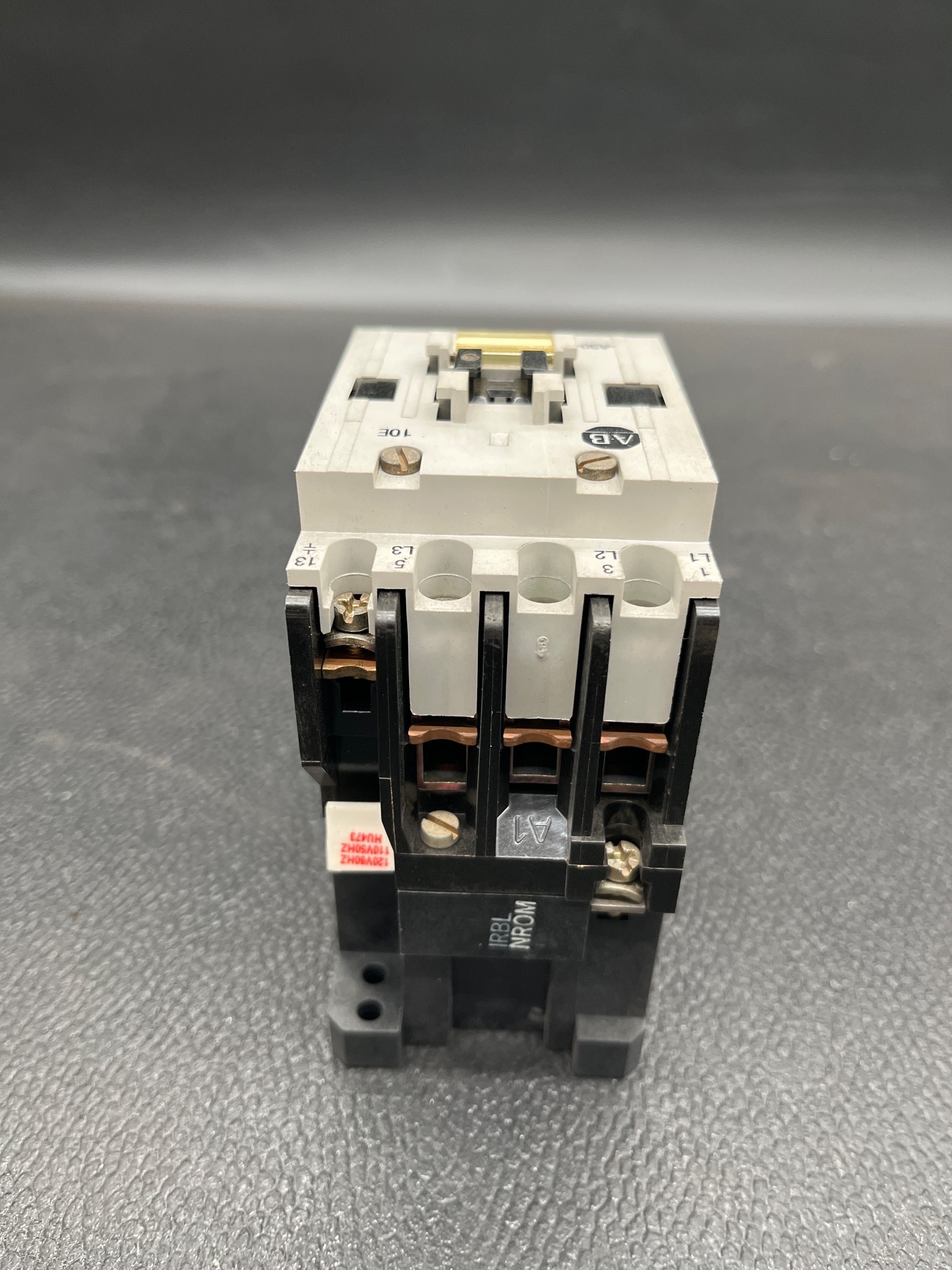 ALLEN BRADLEY 100-A30N*3 IEC Contactor USED 2