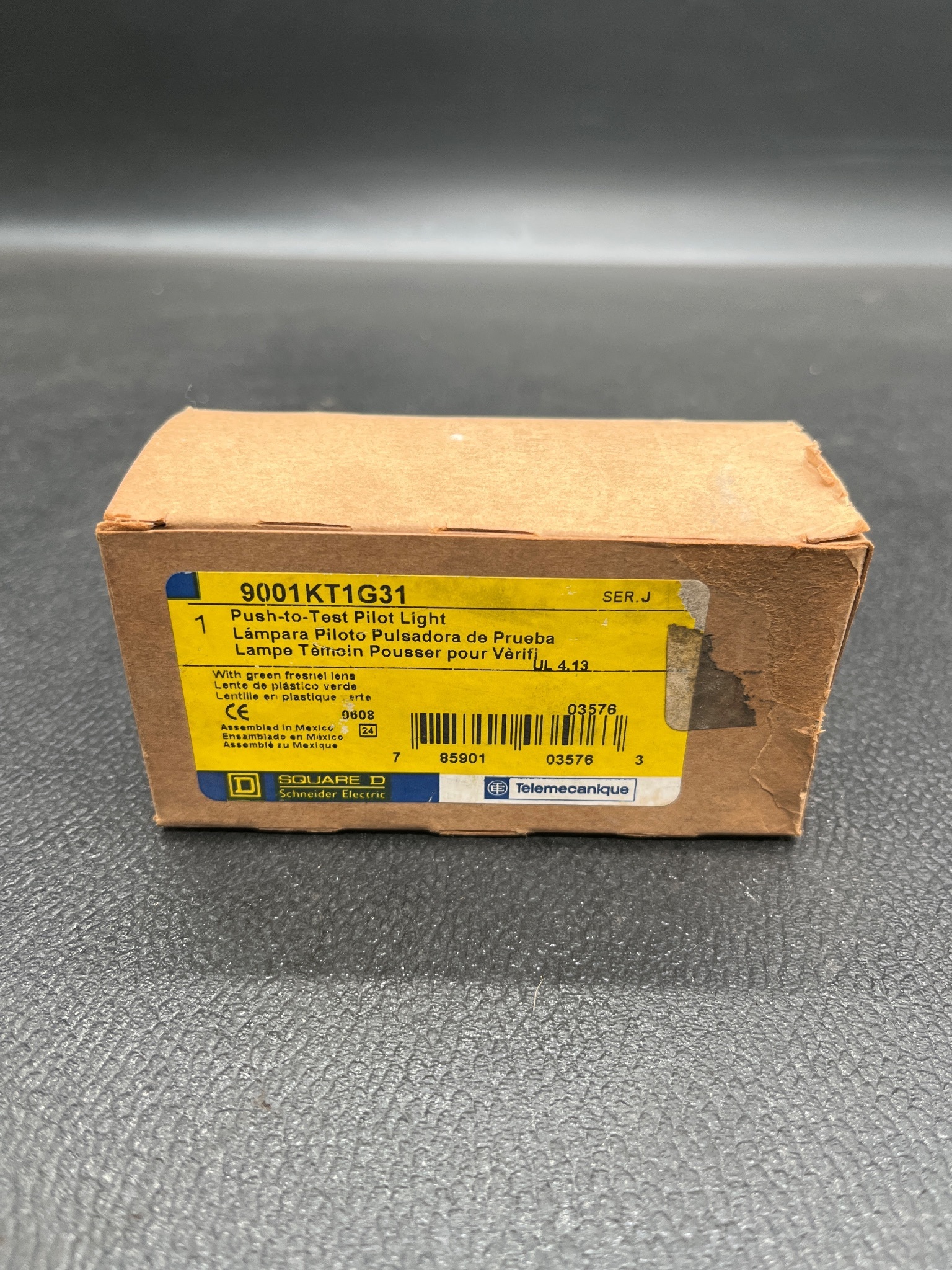 SQUARE D 9001KT1G31 Push-to-Test Pilot Light with Green Lens NEW 0