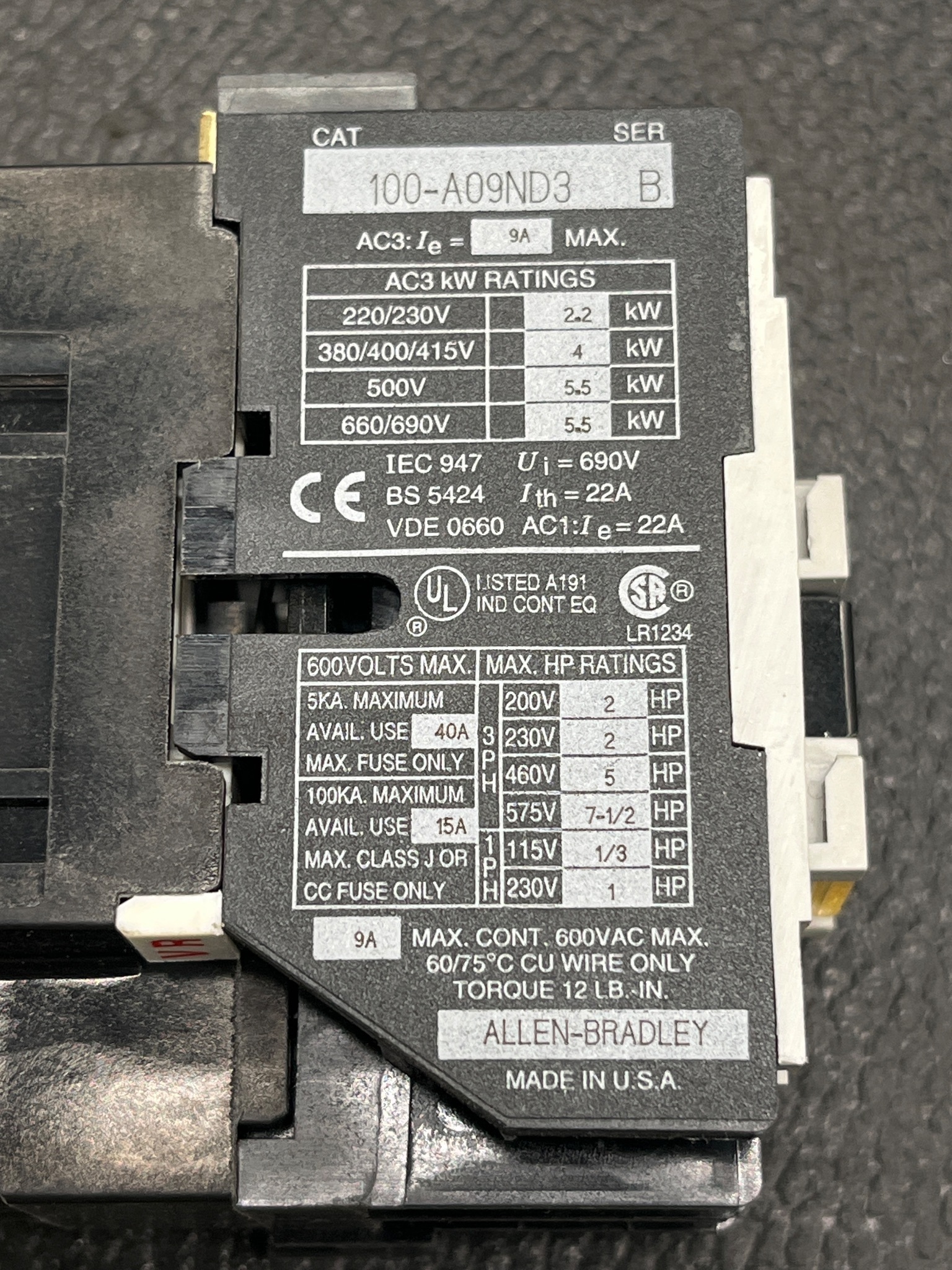 ALLEN BRADLEY 100-A09ND3 AC Contactor NEW 8