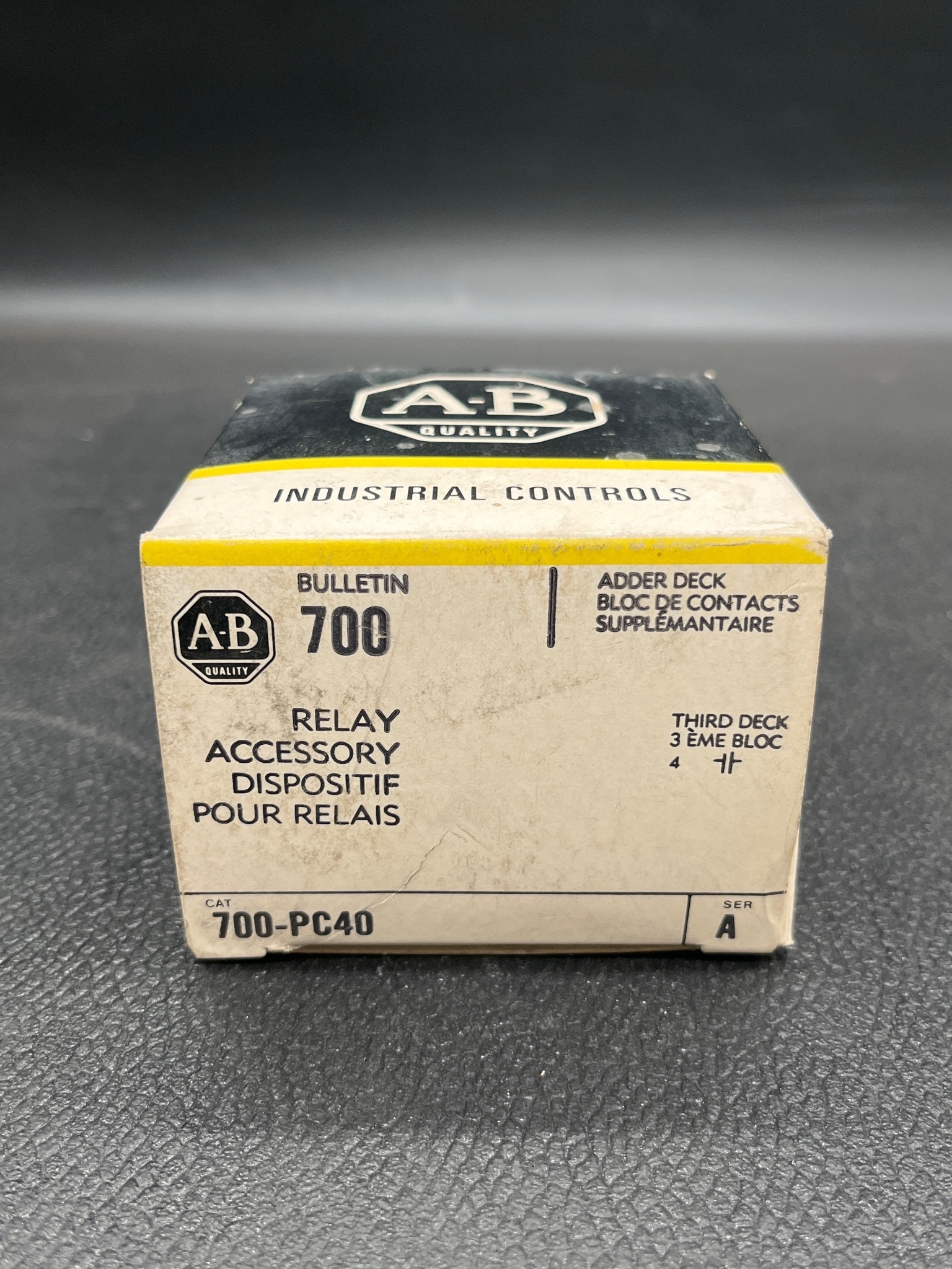 ALLEN BRADLEY 700-PC40 Relay Accessory NEW 0