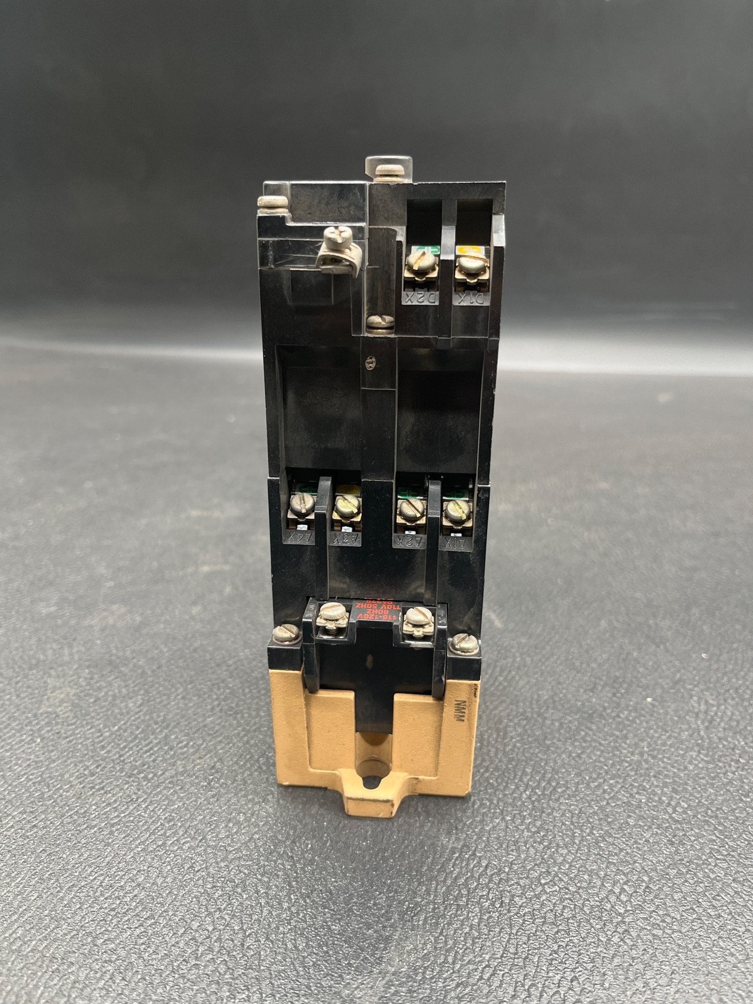 ALLEN BRADLEY 700-PL600A1 AC Relay with Mechanical Latch Unit USED 2