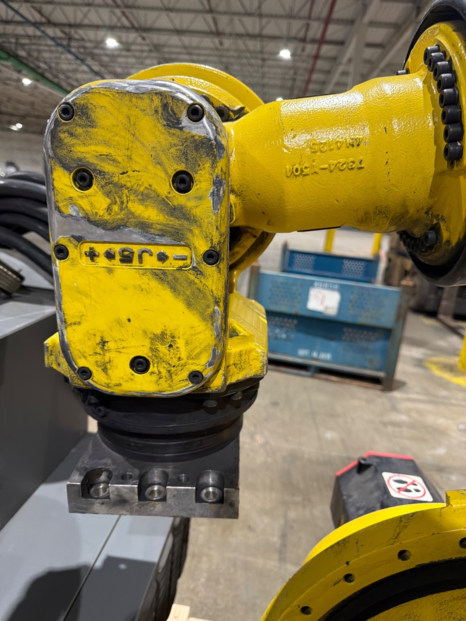 FANUC R-2000iB/210F Complete w/ R-30iB Controls USED 5
