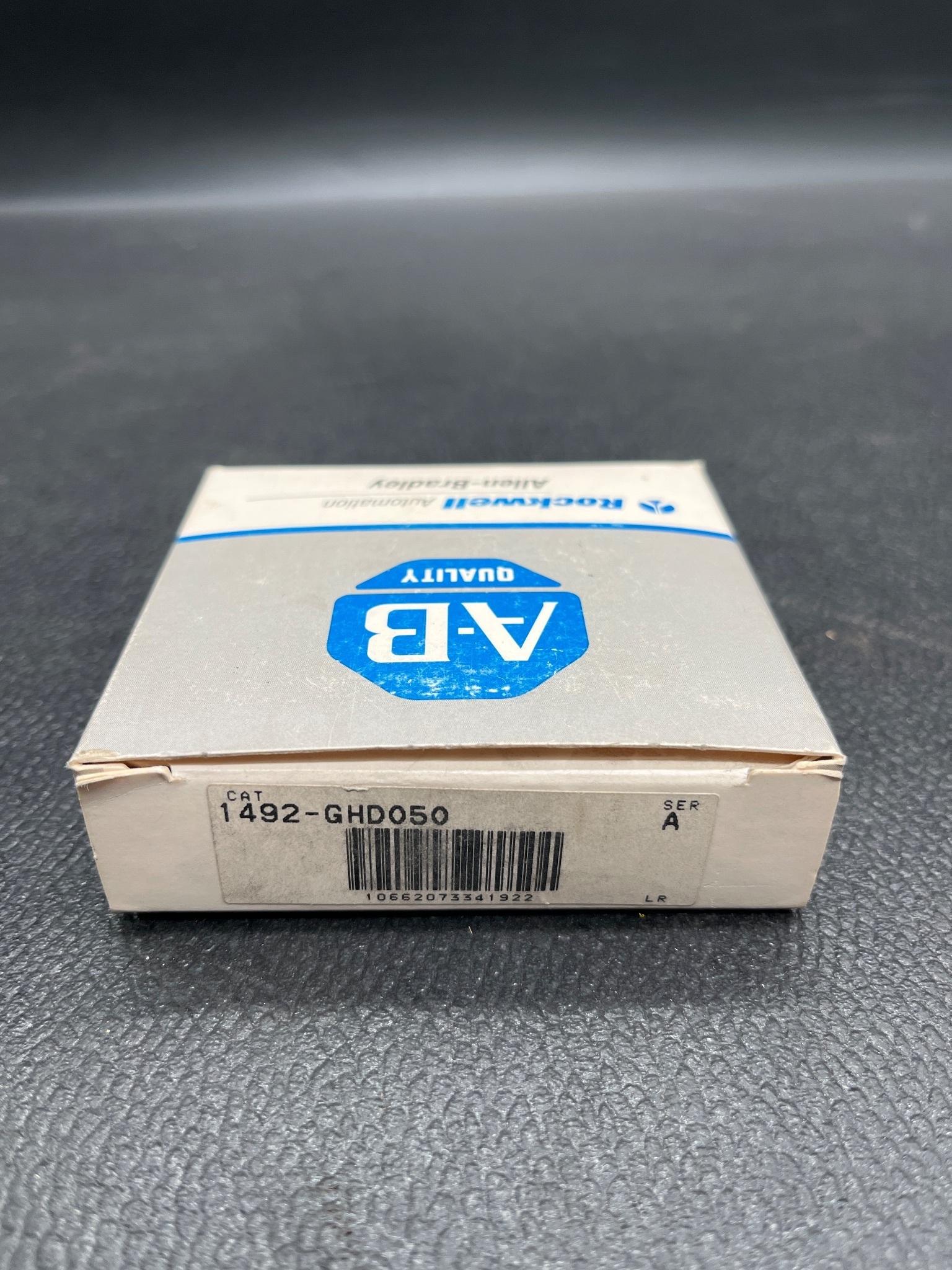 ALLEN BRADLEY 1492-GHD050 2-Pole Circuit Breaker 5.0 Amp NEW 2