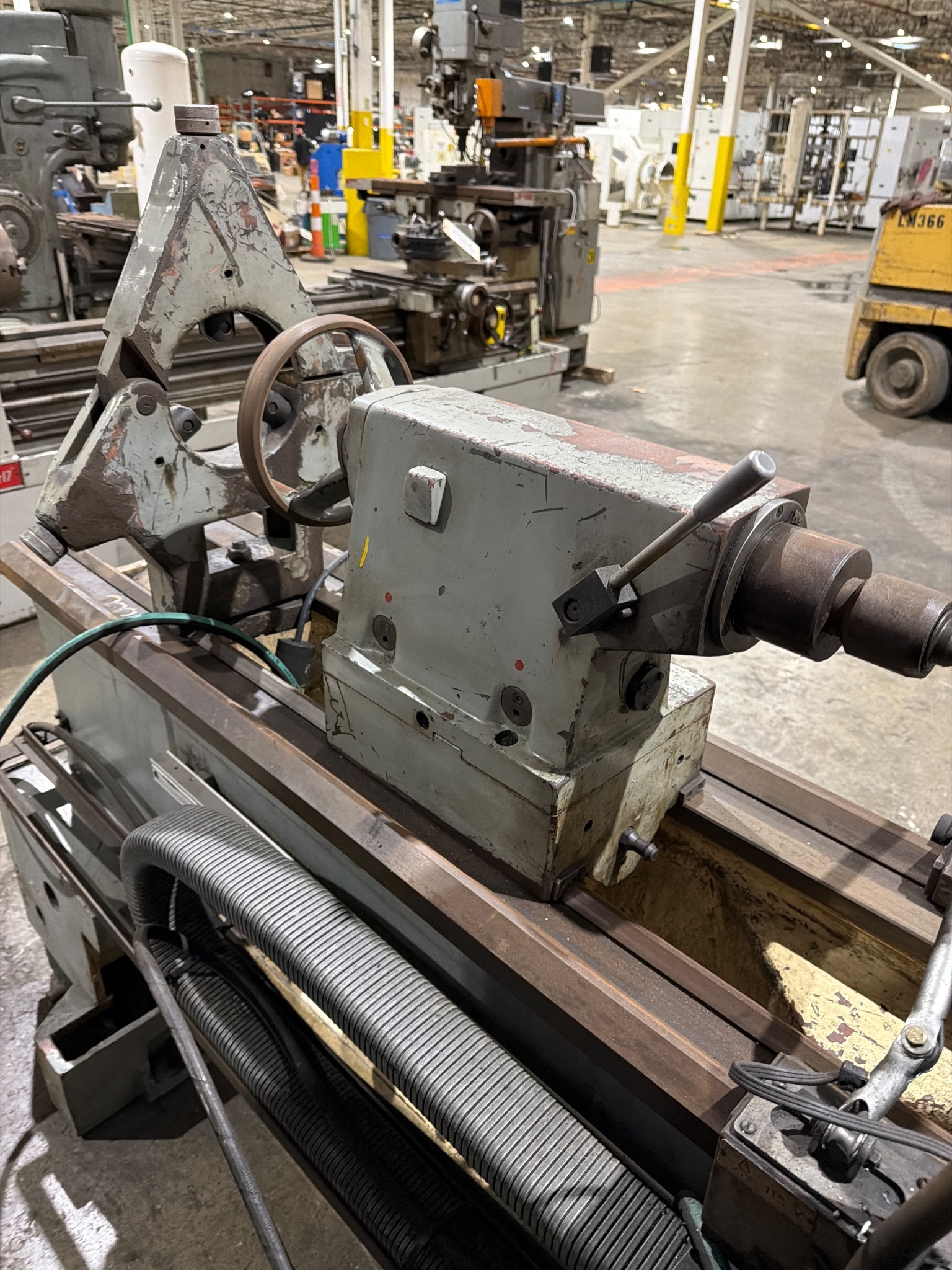TOOLMEX TUR 630A ENGINE LATHES USED 12