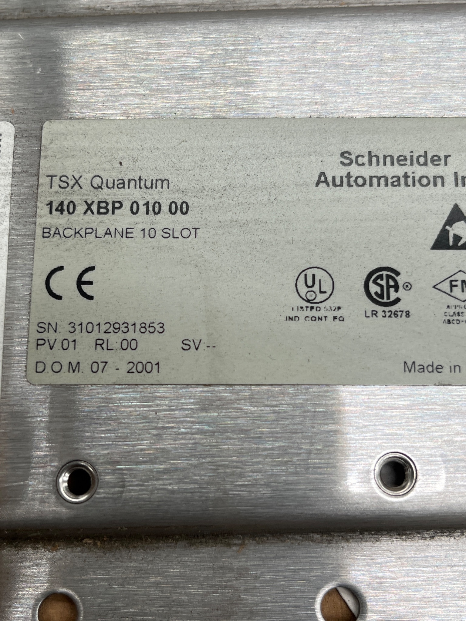 SCHNEIDER 140XBP01000 TSX Quantum Backplane 10 Slot NEW 1