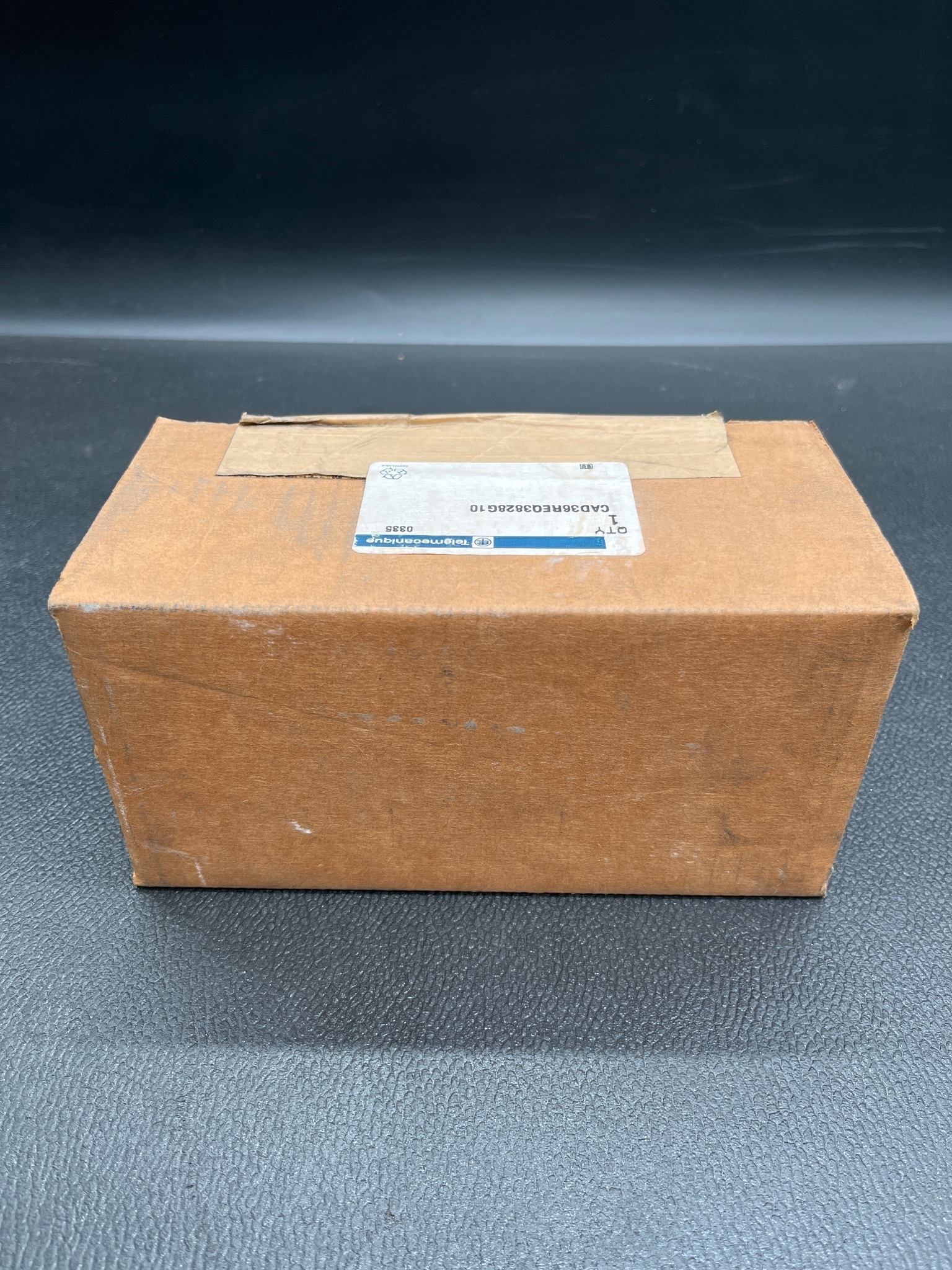 TELEMECANIQUE CAD36REQ3828G10 CONTROL RELAY USED 2