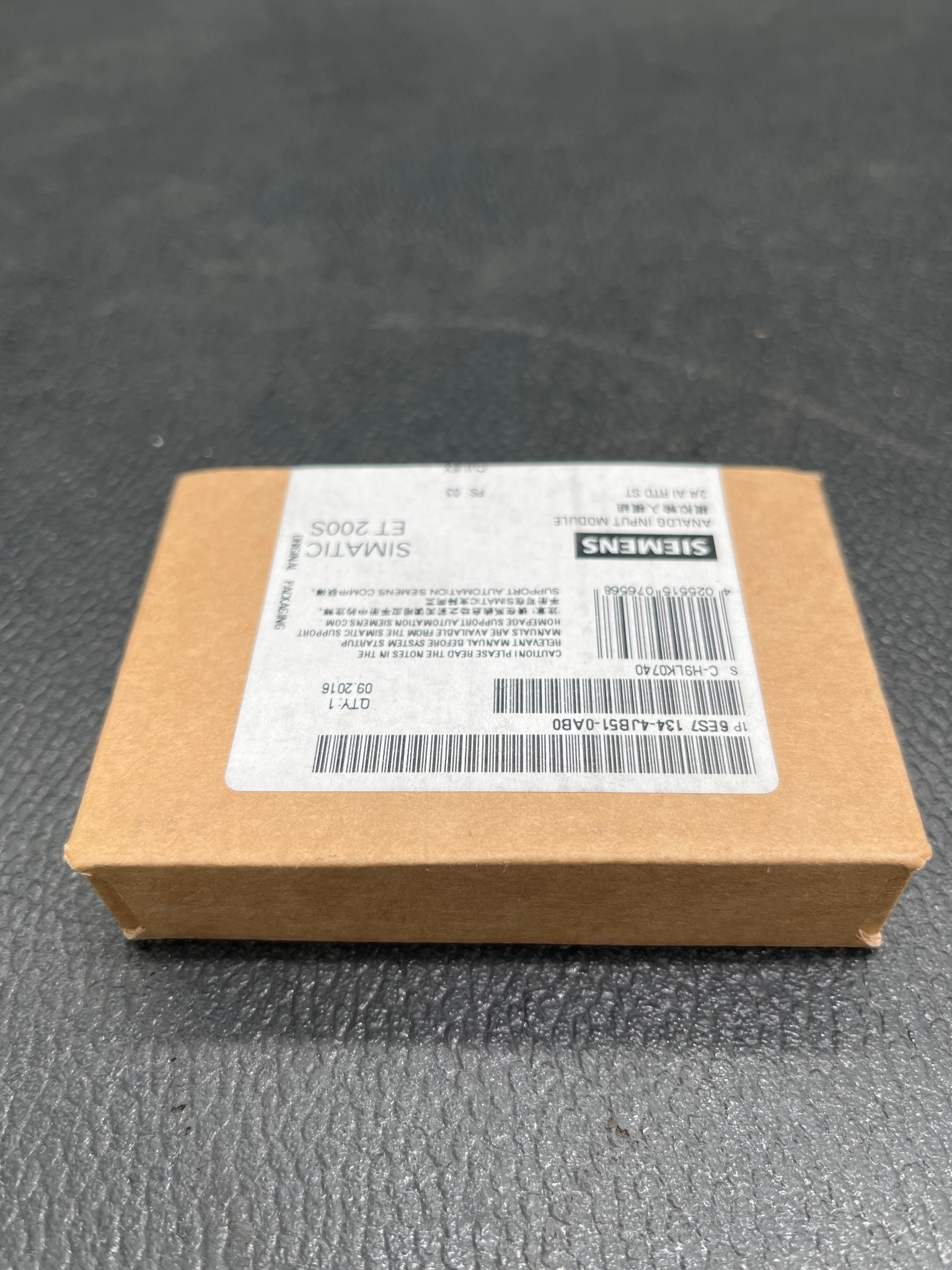 SIEMENS 6ES7 134-4JB51-0AB0 SIMATIC ET 200S Analog Input Module NEW 2