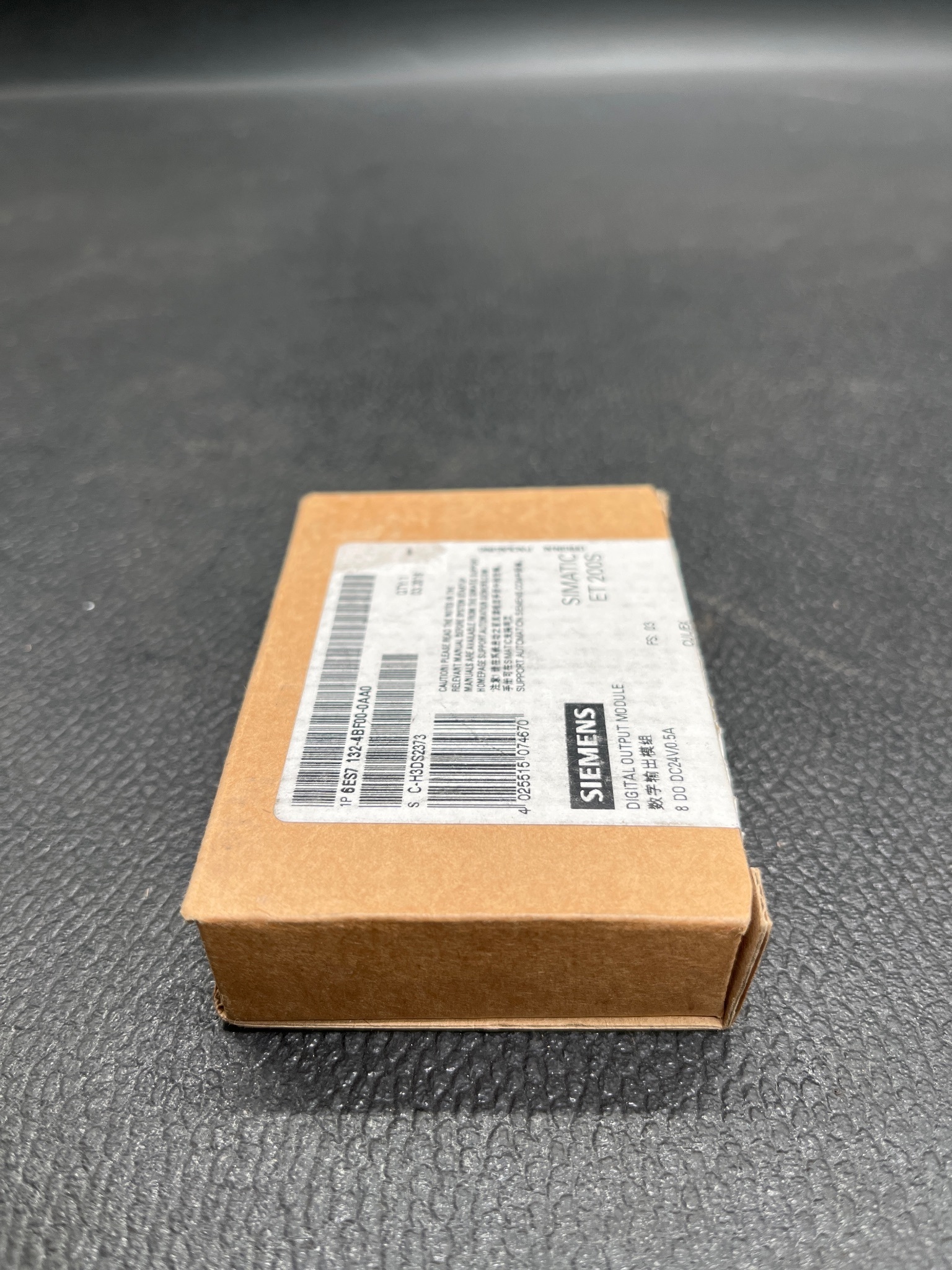 SIEMENS 6ES7 132-4BF00-0AA0 SIMATIC ET 200S Digital Output Module NEW 3