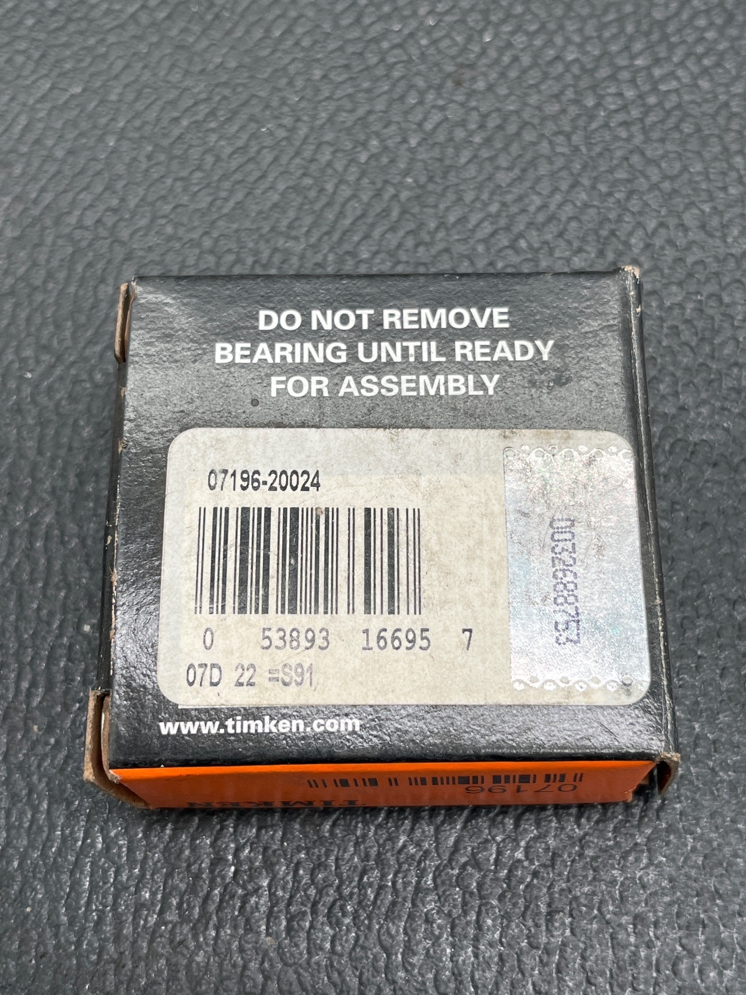 TIMKEN 07196-20024 Tapered Roller Bearing Cup NEW 4