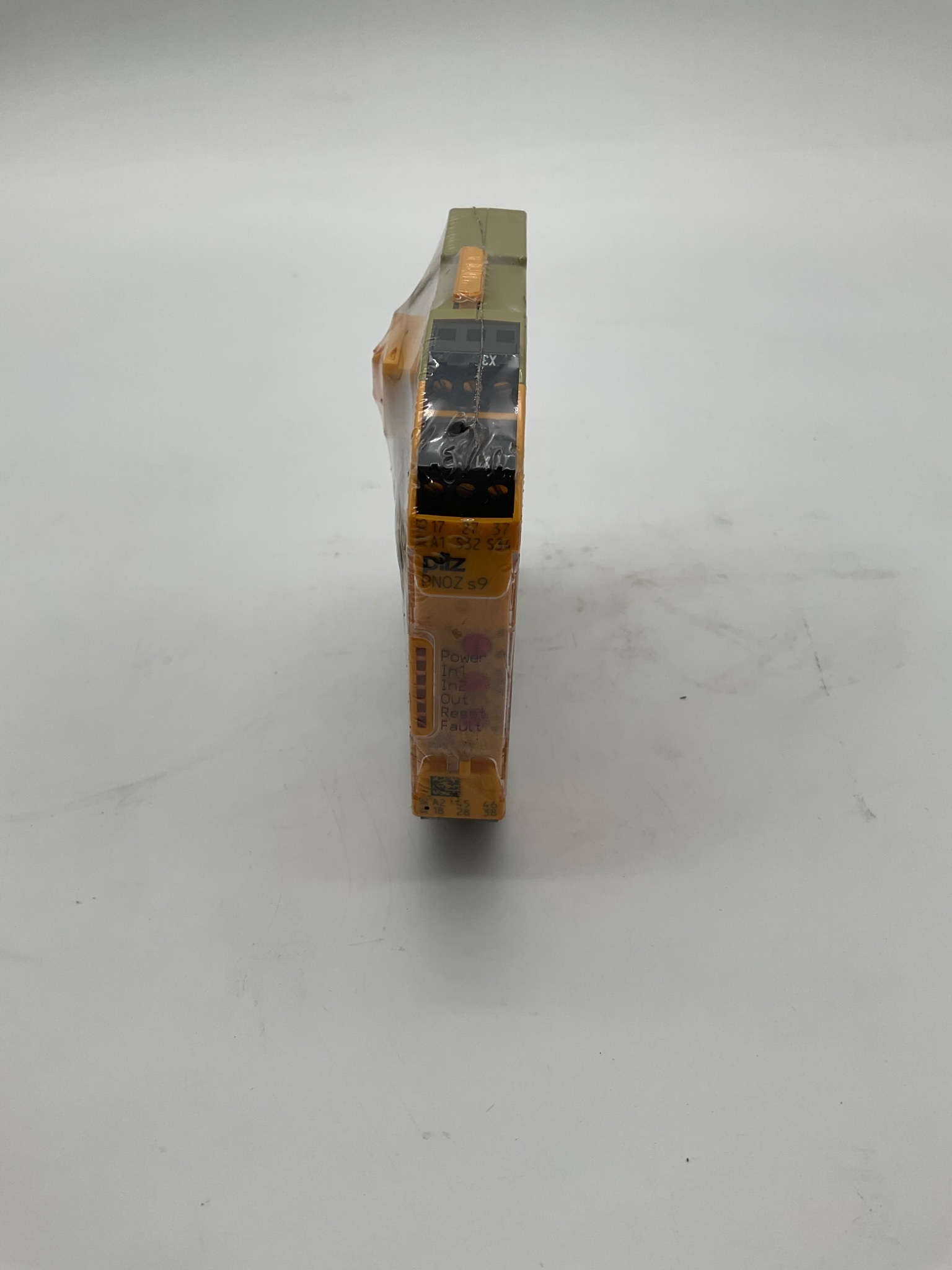 PILZ 750109 Safety Relay Module NEW 1
