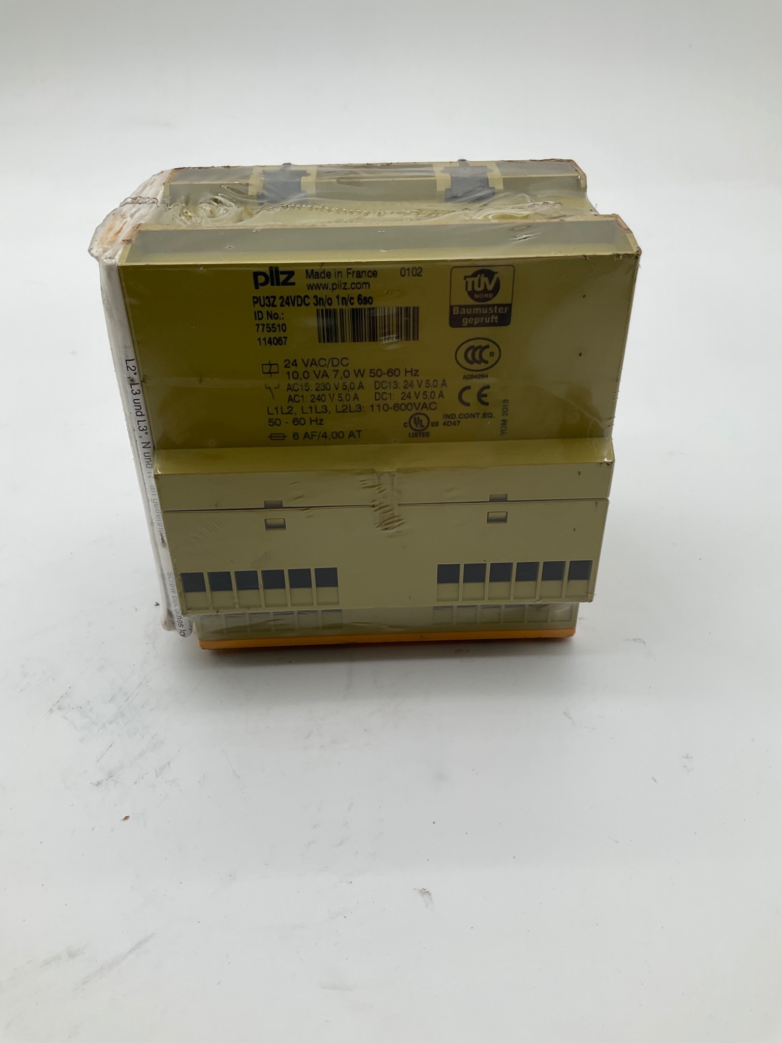 PILZ 775510 Safety Relay Module NEW 2