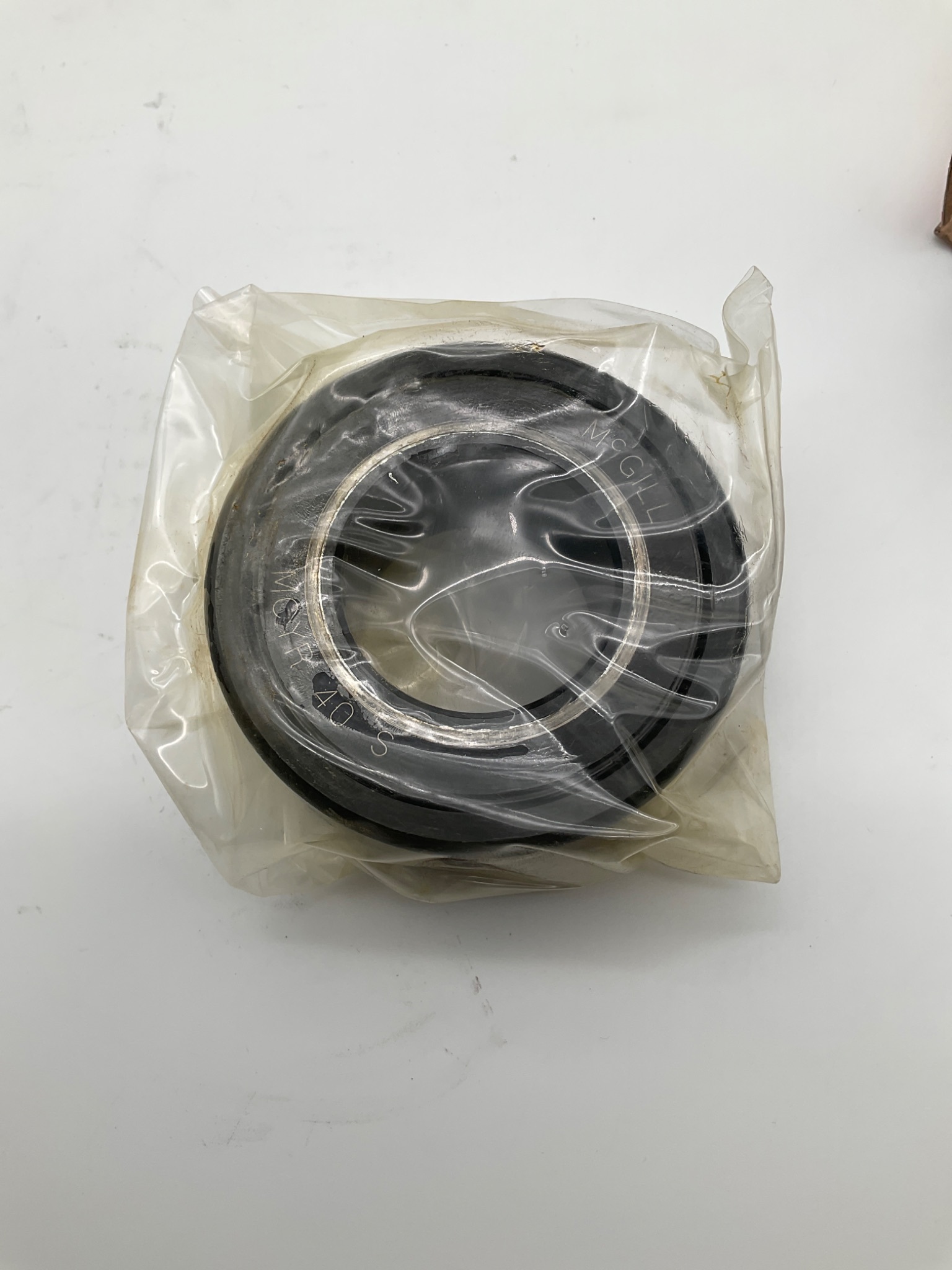 MCGILL MCYR 40 S Cam Yoke Roller Bearing NEW 2