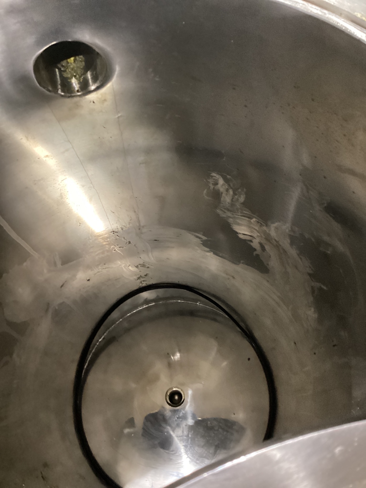 GRACO 24G693 AIR MOTOR DUAL STAINLESS PRESSURE POT SYSTEM USED 1