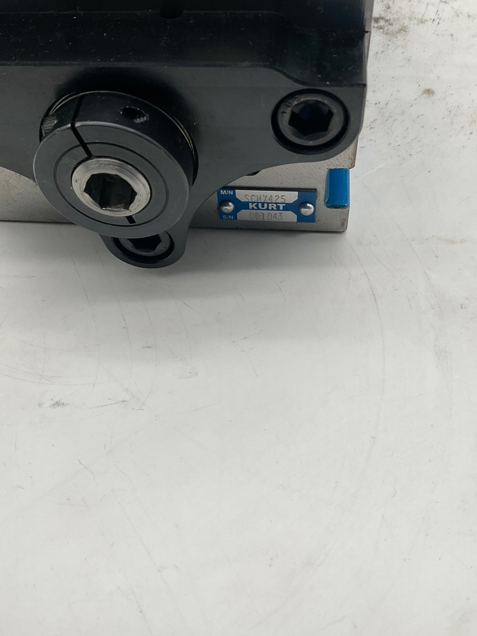 KURT MaxLock SCMX425 Self-Centering 5-Axis Vise USED 2