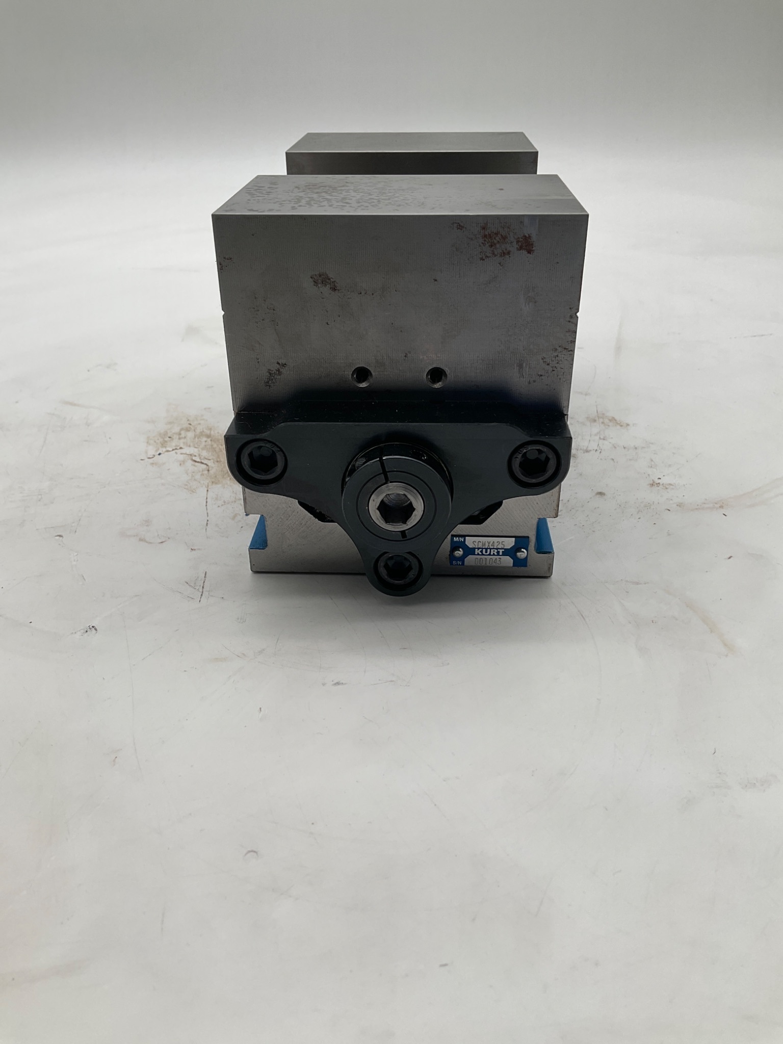 KURT MaxLock SCMX425 Self-Centering 5-Axis Vise USED 4