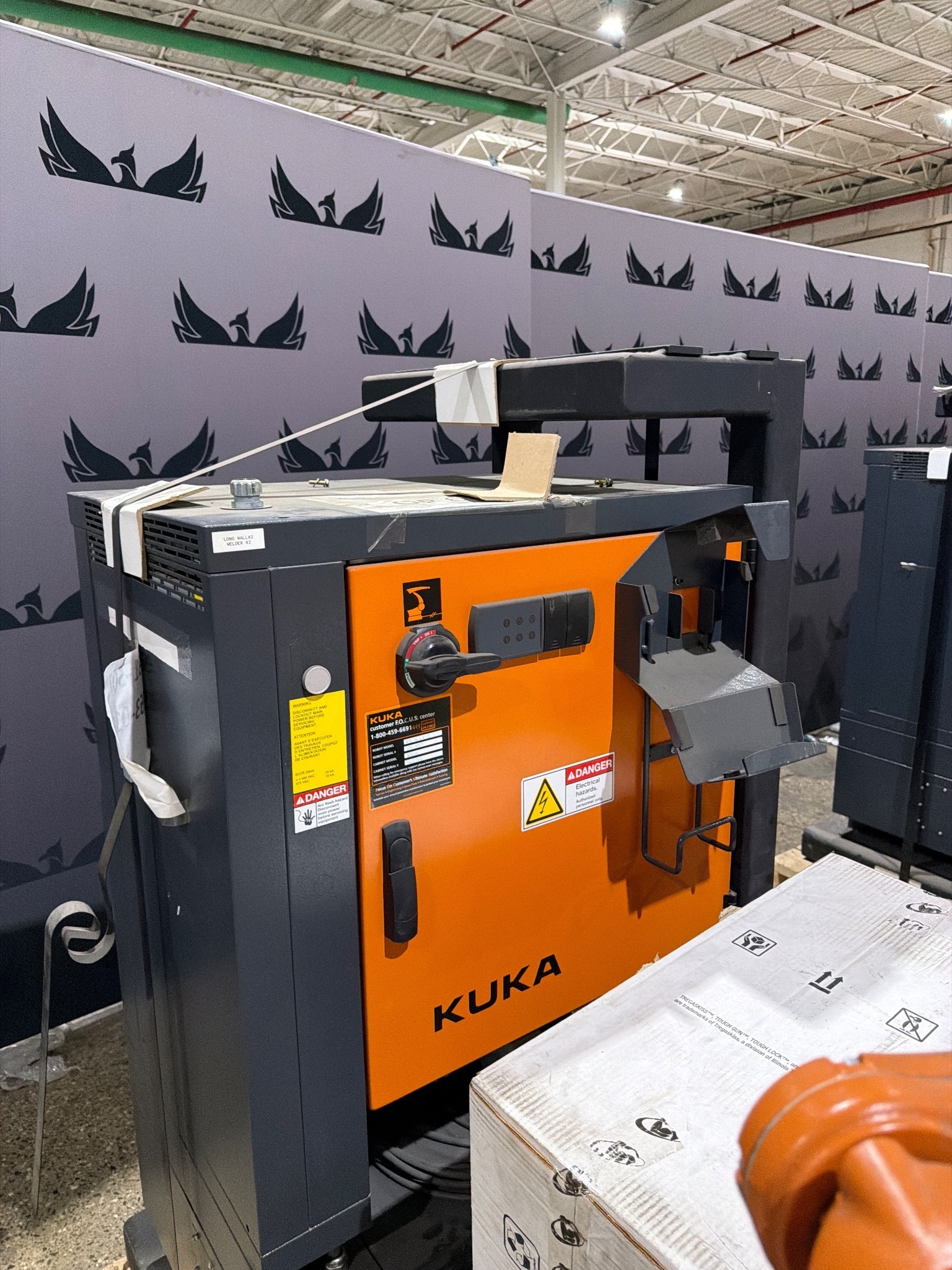 KUKA KR16 L6-2 w/ KR C4 Controls Lincoln R550 Weld Package & TT3A Reamer NEW 3