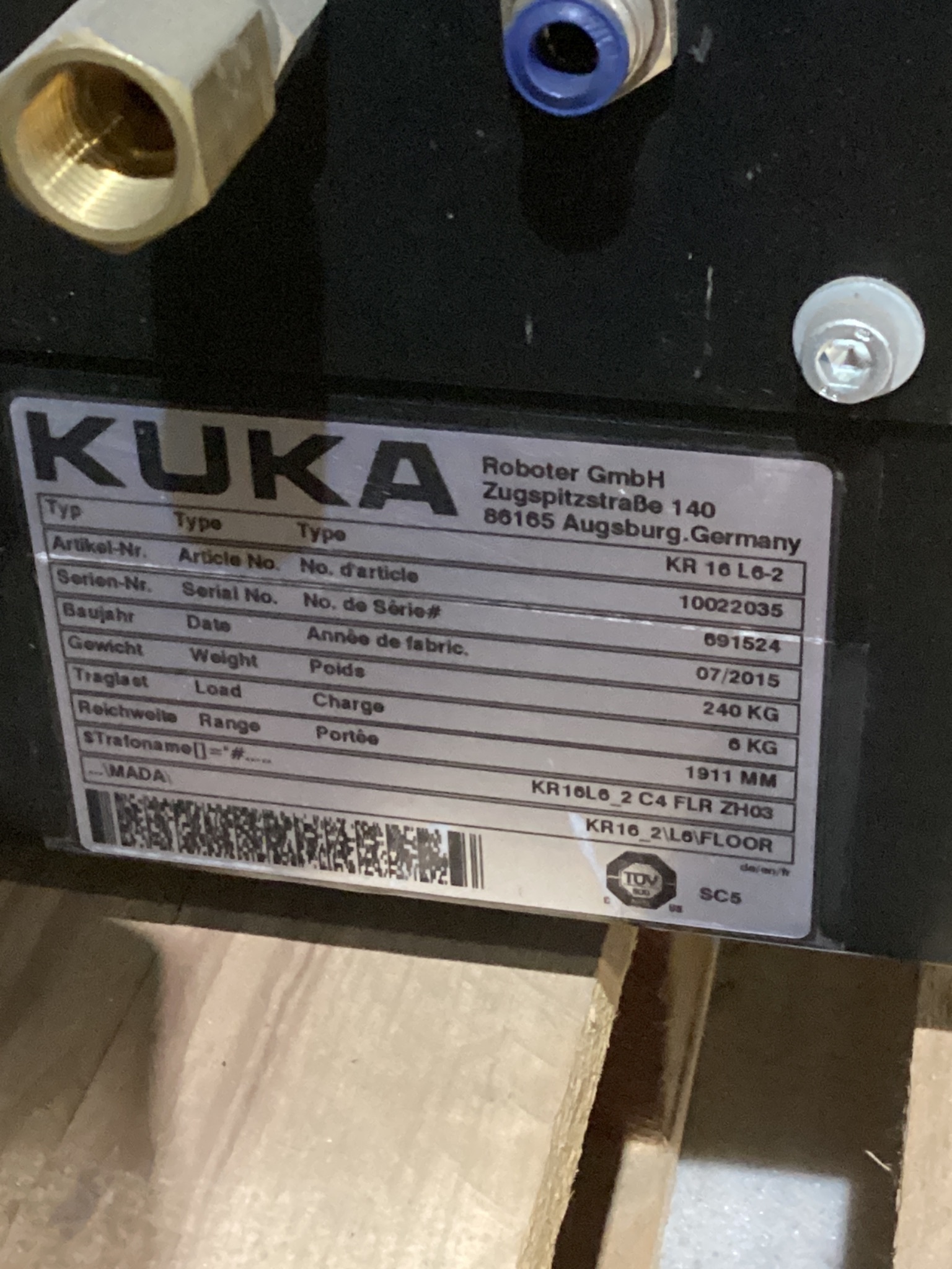 KUKA KR16 L6-2 w/ KR C4 Controls Lincoln R550 Weld Package & TT3A Reamer NEW 12
