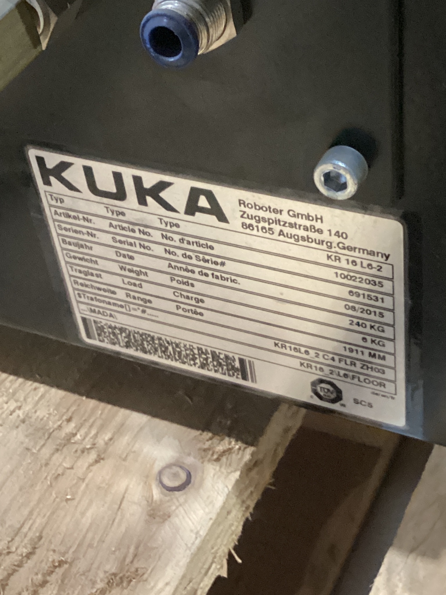 KUKA KR16 L6-2 w/ KR C4 Controls, 4R220 Feeder & TT3A Reamer NEW 10