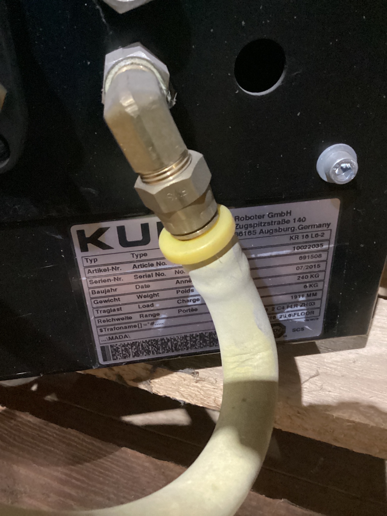 KUKA KR16 L6-2 w/ KR C4 Controls Lincoln R550 Weld Package & TT3A Reamer NEW 8