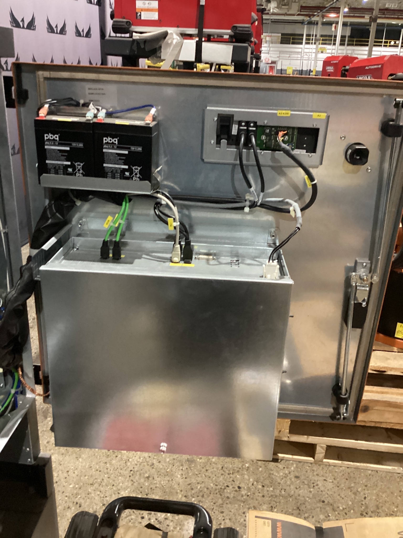 KUKA KR16 L6-2 w/ KR C4 Controls Lincoln R550 Weld Package & TT3A Reamer NEW 9