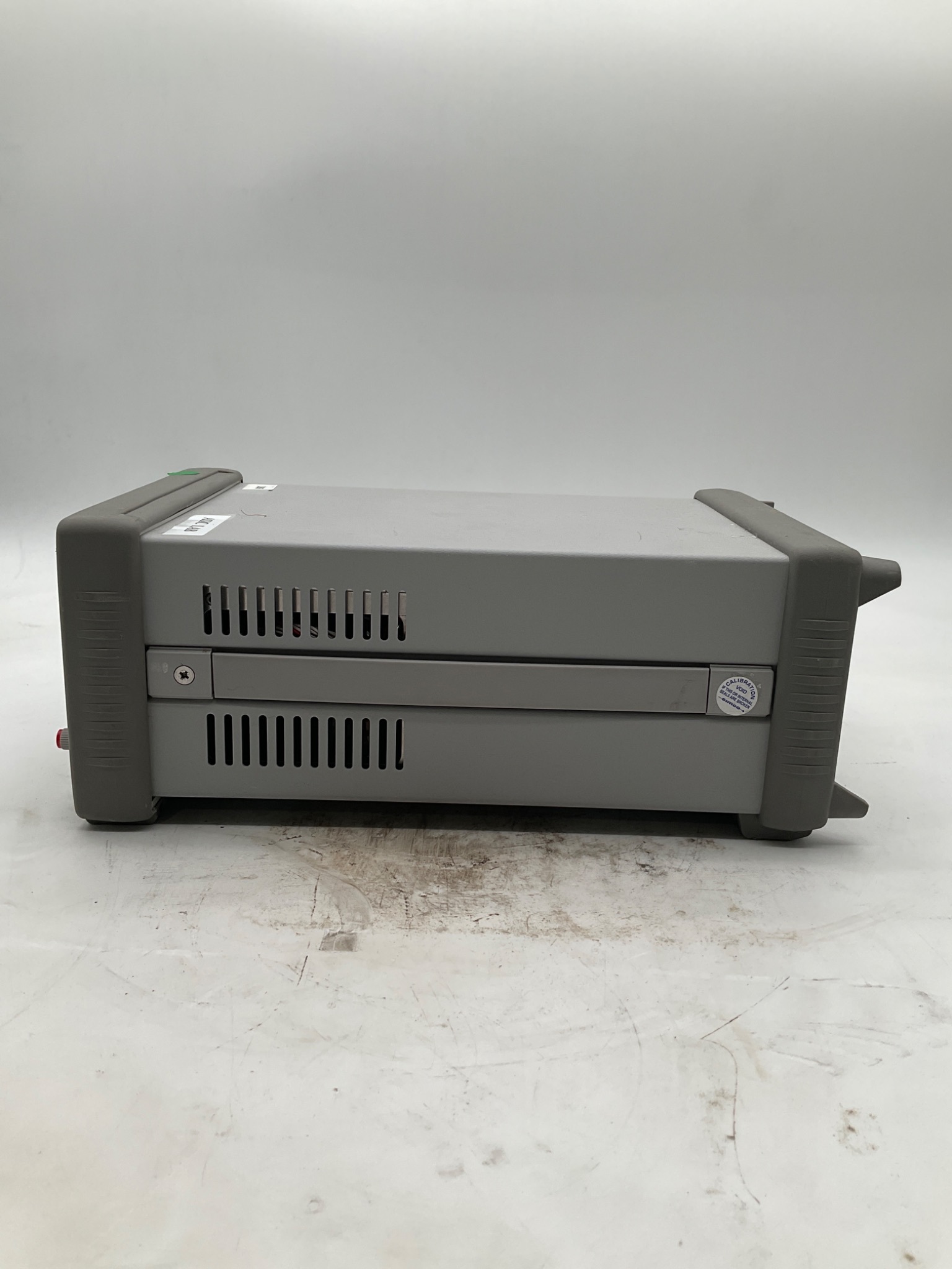 AGILENT E3631A Triple Output DC Power Supply USED 2