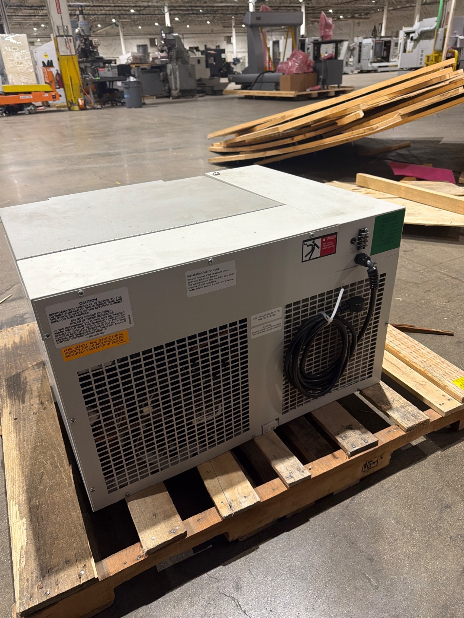 Thermo Fisher Scientific ULT185-5-A Ultra-Low Temperature Freezer USED 5