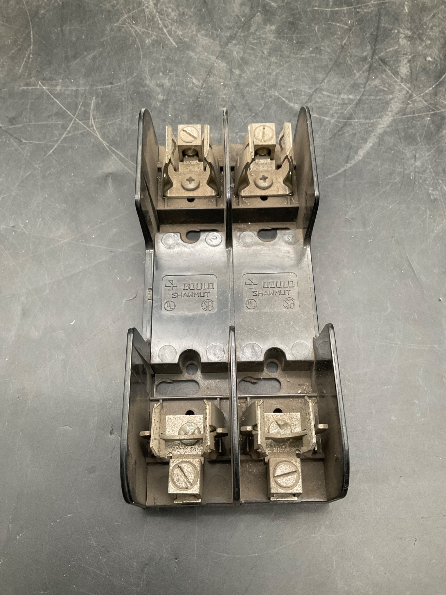 GOULD SHAWMUT 60607R 2-Pole Fuse Holder USED 2