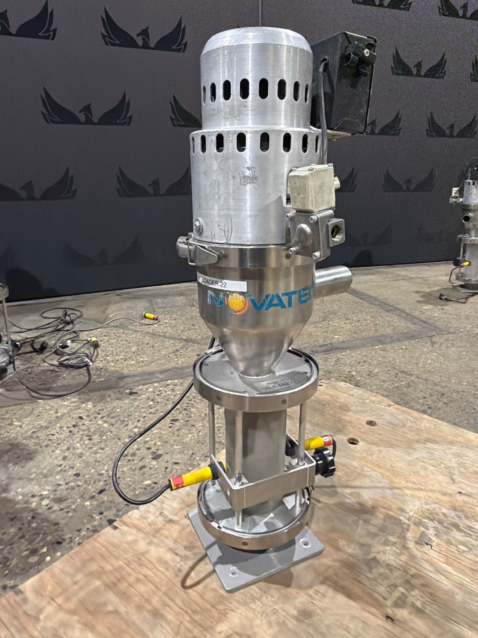 NOVATEC VL-5-MM Vacuum Loader USED 0