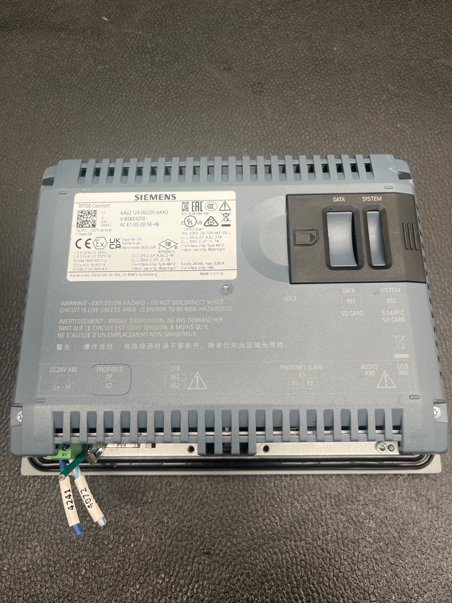 SIEMENS 6AV2124-0GC01-0AX0 TP700 Comfort HMI Panel USED 2