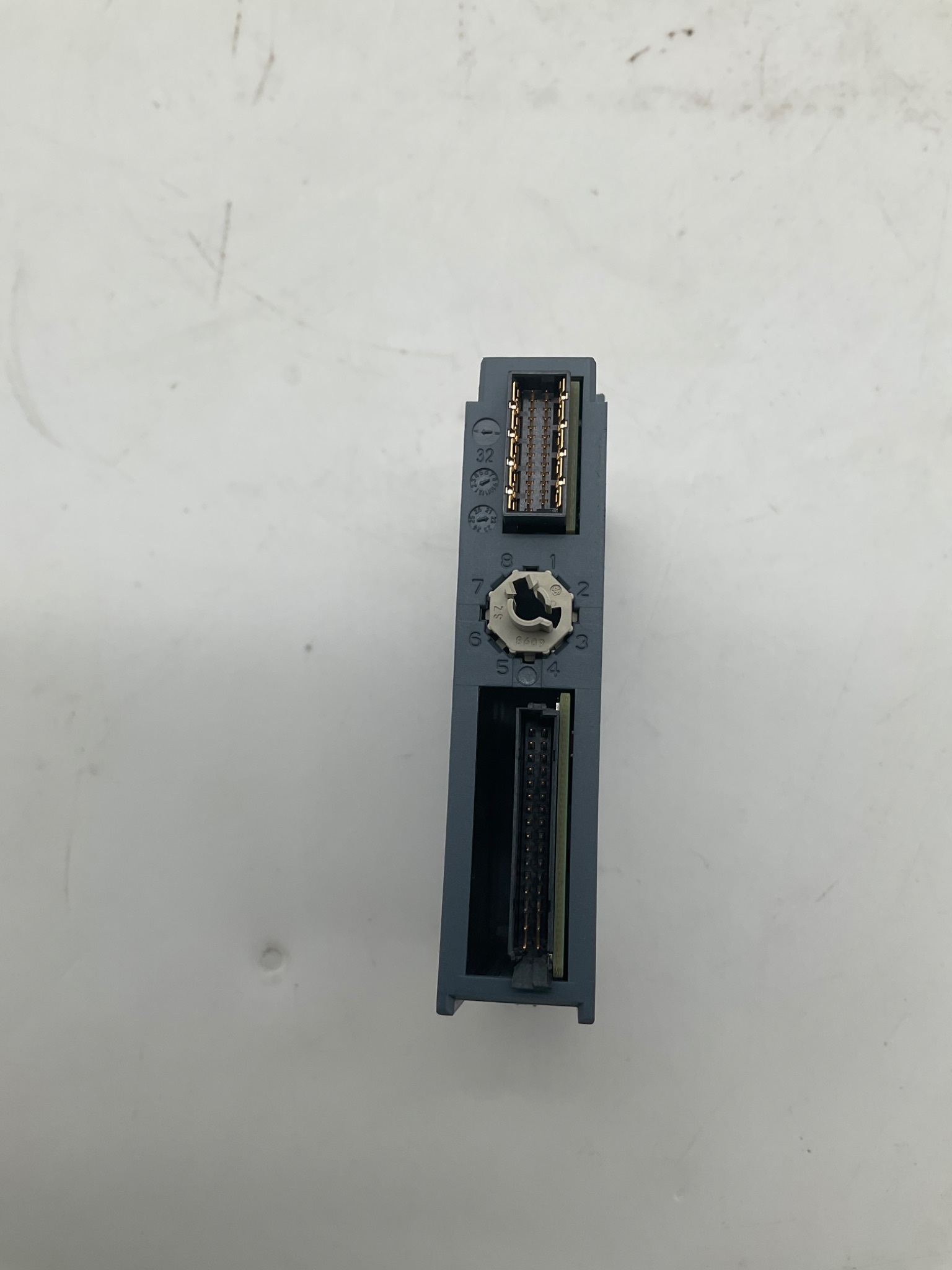 SIEMENS 6ES7 131‑6BH01‑0BA0 SIMATIC S7 Digital Input Module USED 2