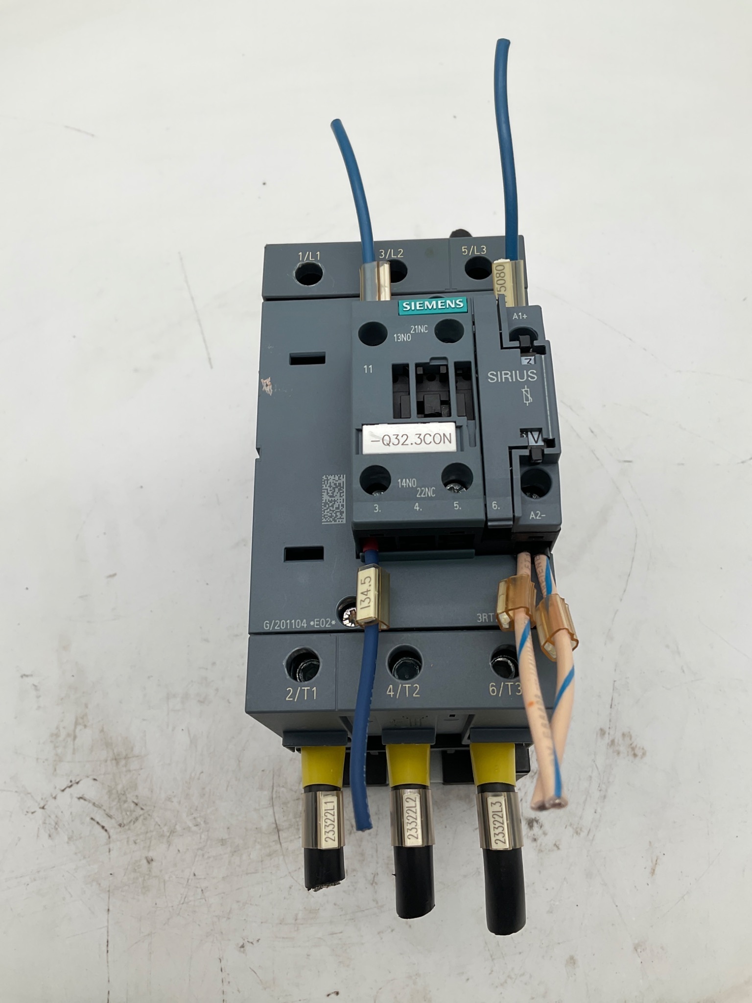 SIEMENS 3RT2046‑1KB40 24V DC Power Contactor USED 3