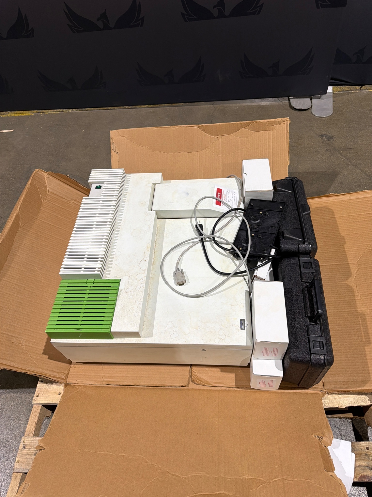 PERKIN ELMER LAMBDA 35 UV/VIS L600000C SPECTROMETERS USED 0