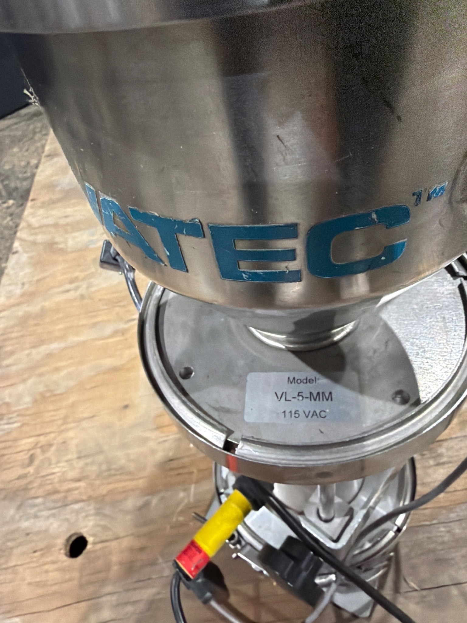 NOVATEC VL-5-MM Vacuum Loader USED 2