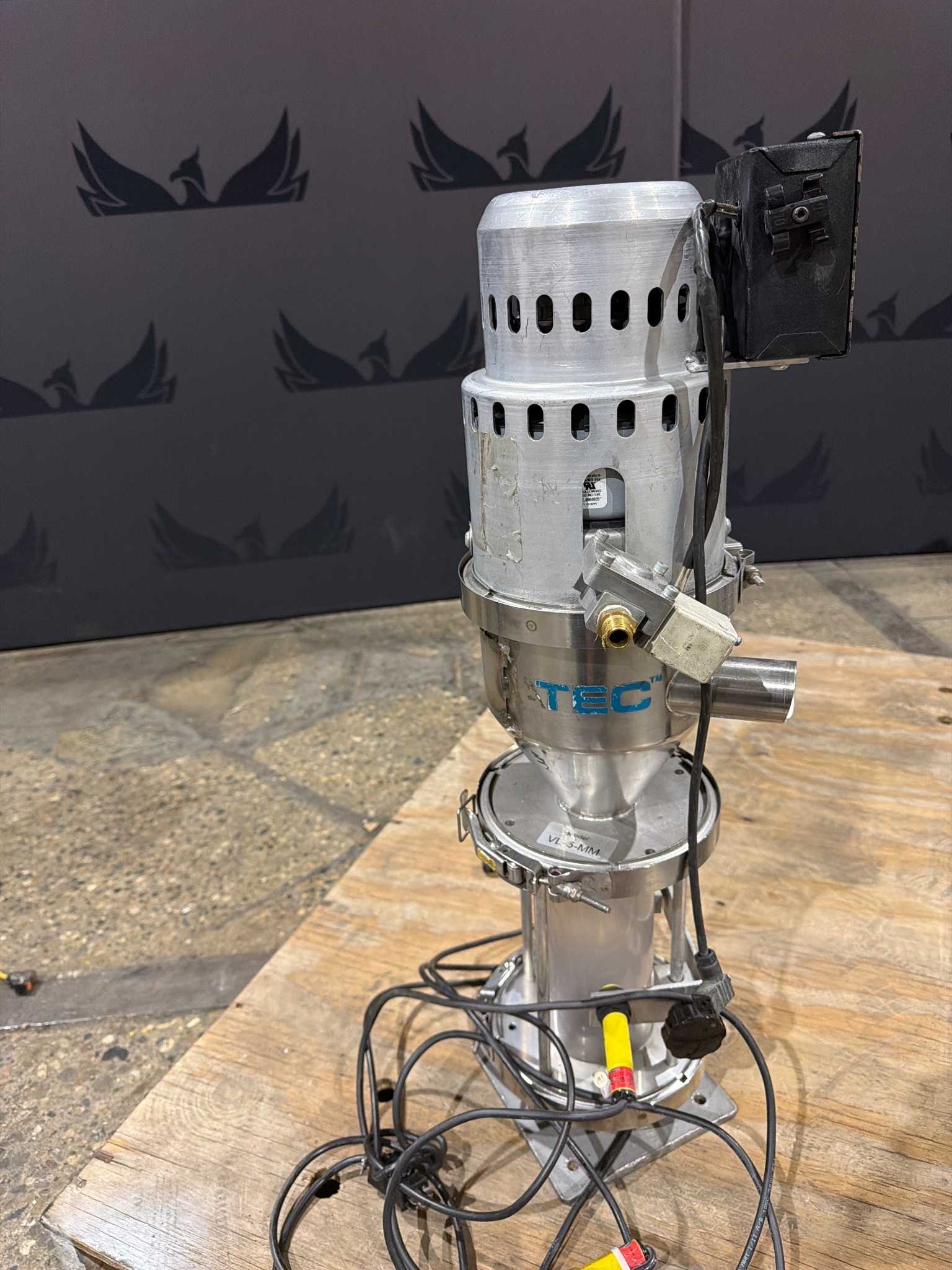 NOVATEC VL-5-MM Vacuum Loader USED 2