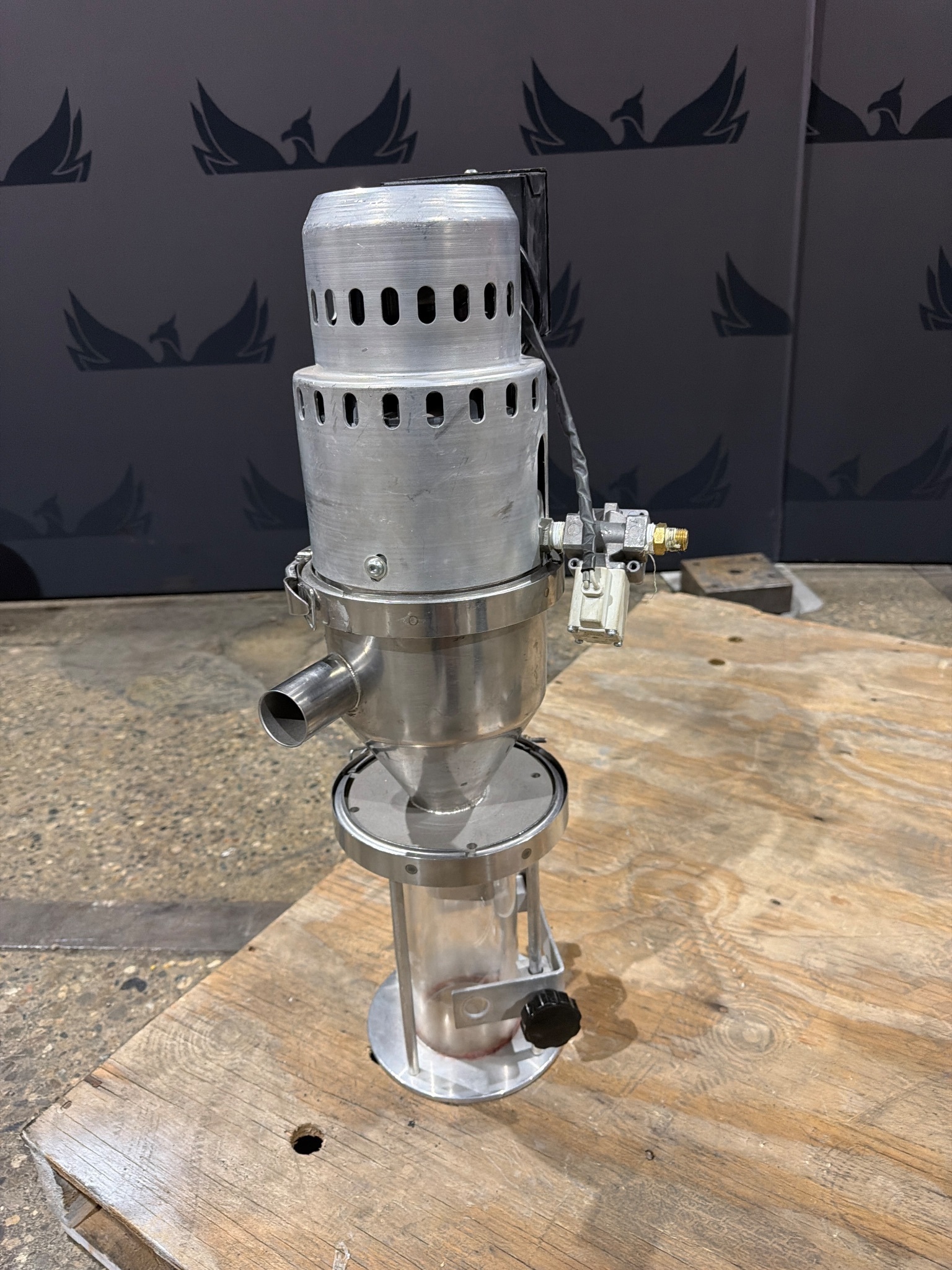 NOVATEC VL-5-MM Vacuum Loader USED 1