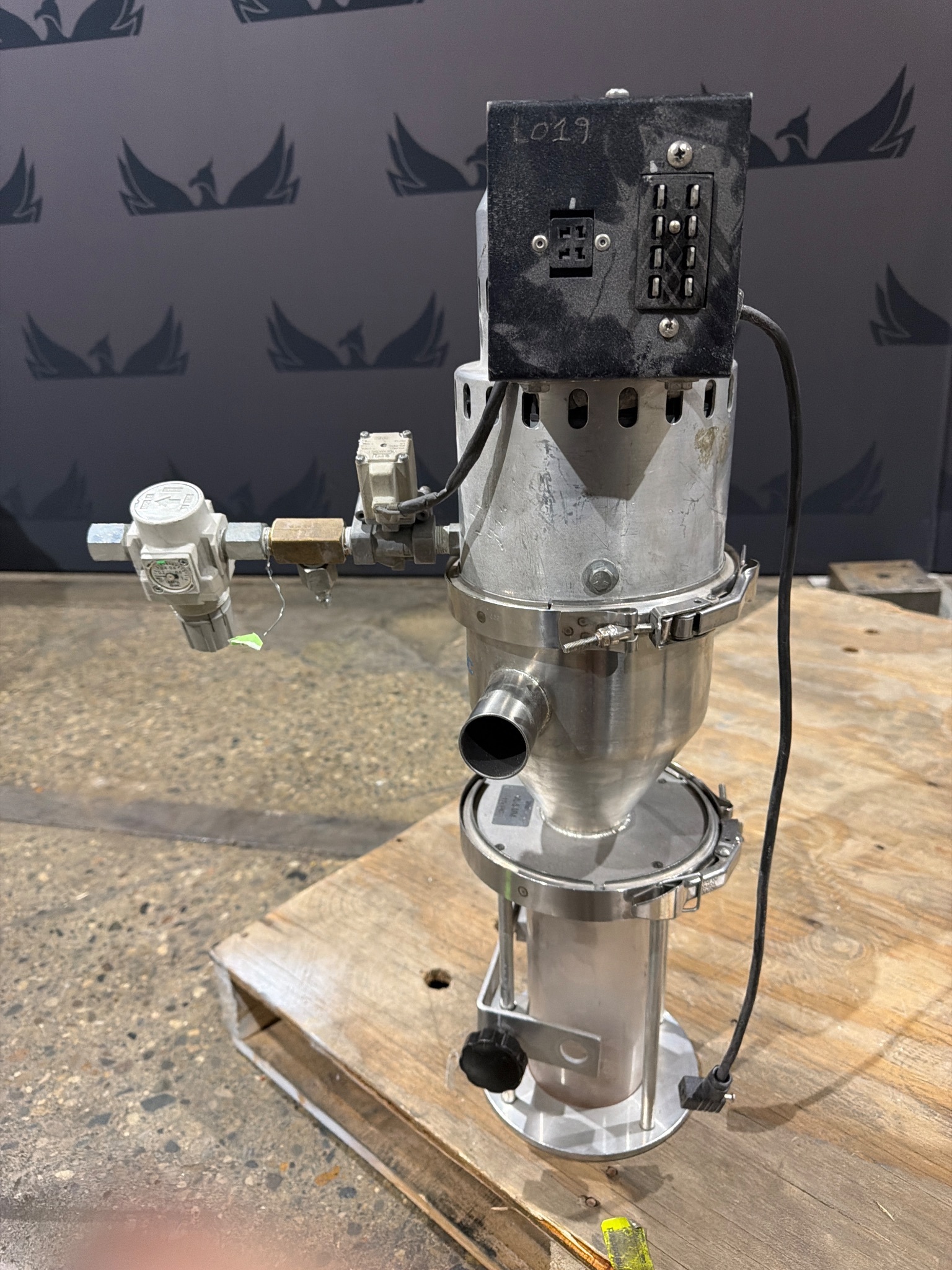 NOVATEC VL-5-MM Vacuum Loader USED 0