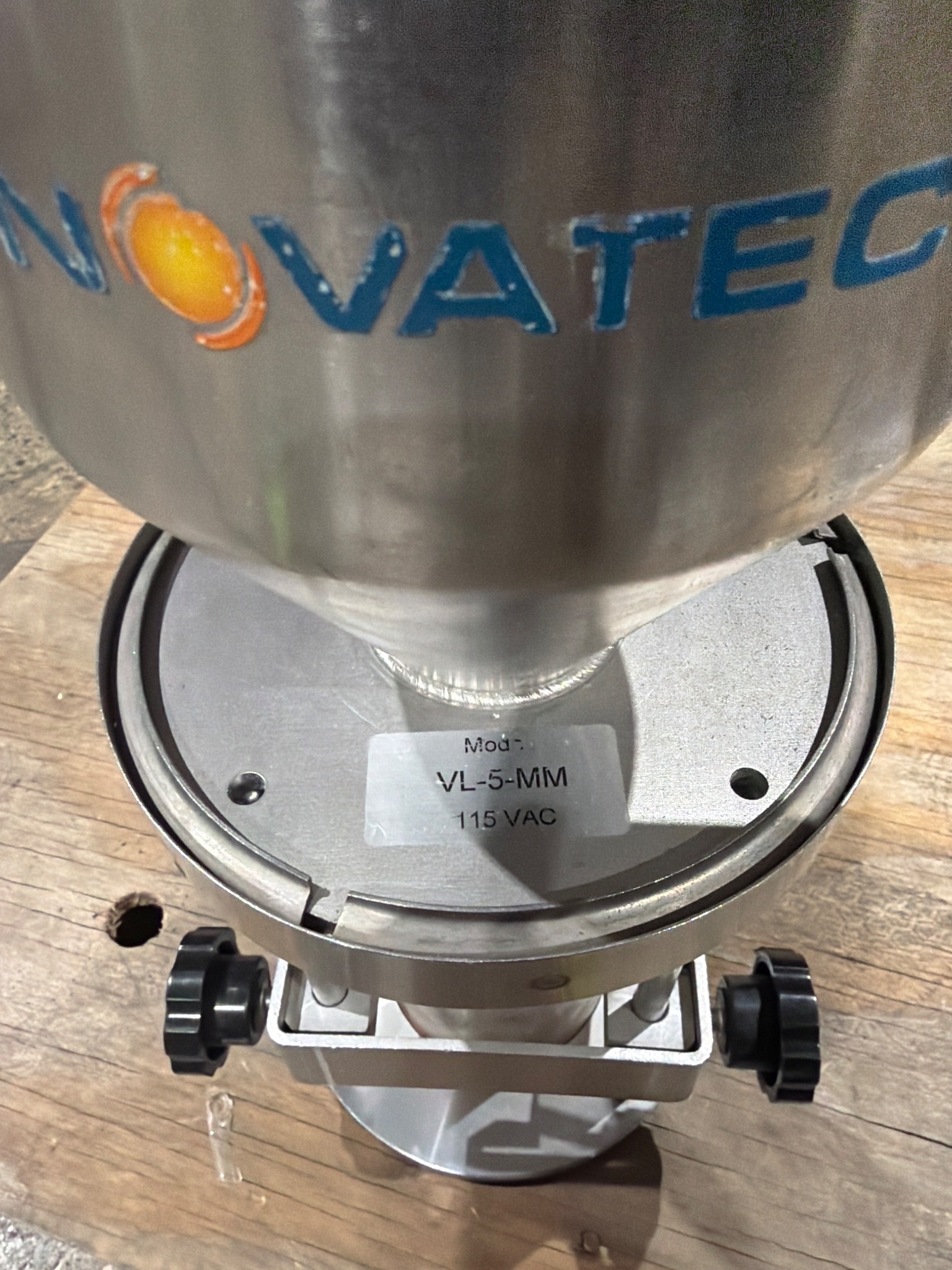NOVATEC VL-5-MM Vacuum Loader USED 3